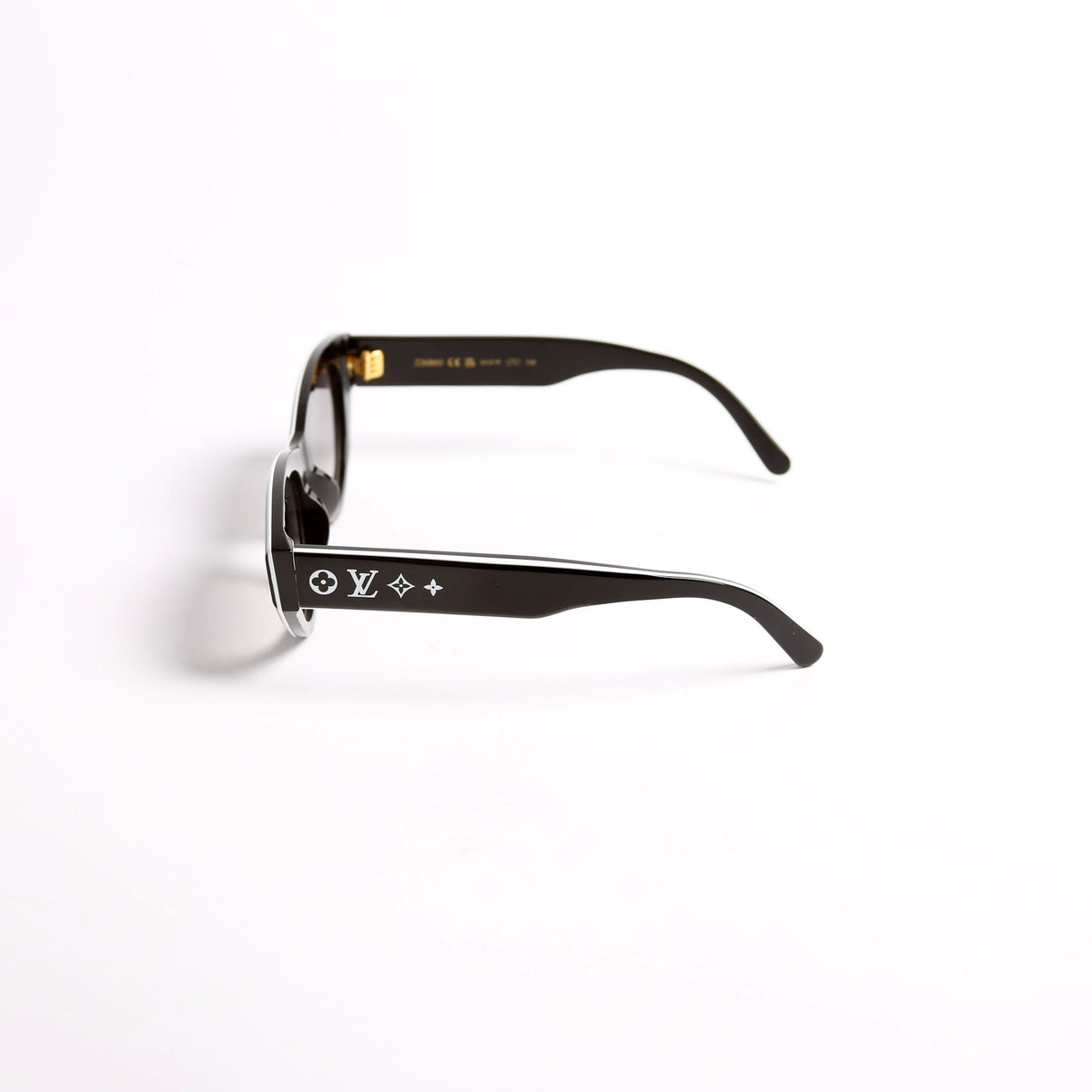 LV Line Cat Eye Z2686U