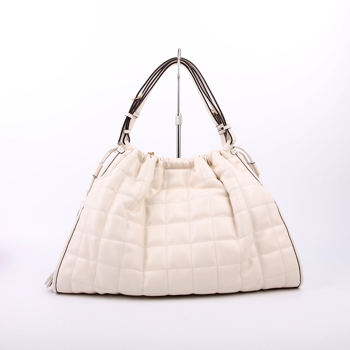 746210 Deco Quilted Leather Shoulder White