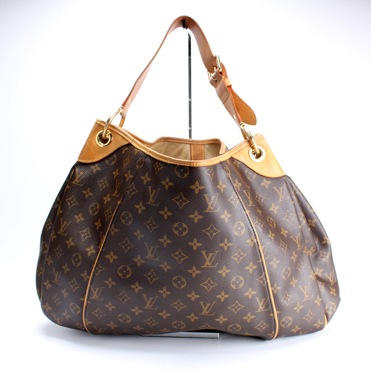 Louis Vuitton Galleria MM Monogram bag, Luxury, Bags & Wallets on