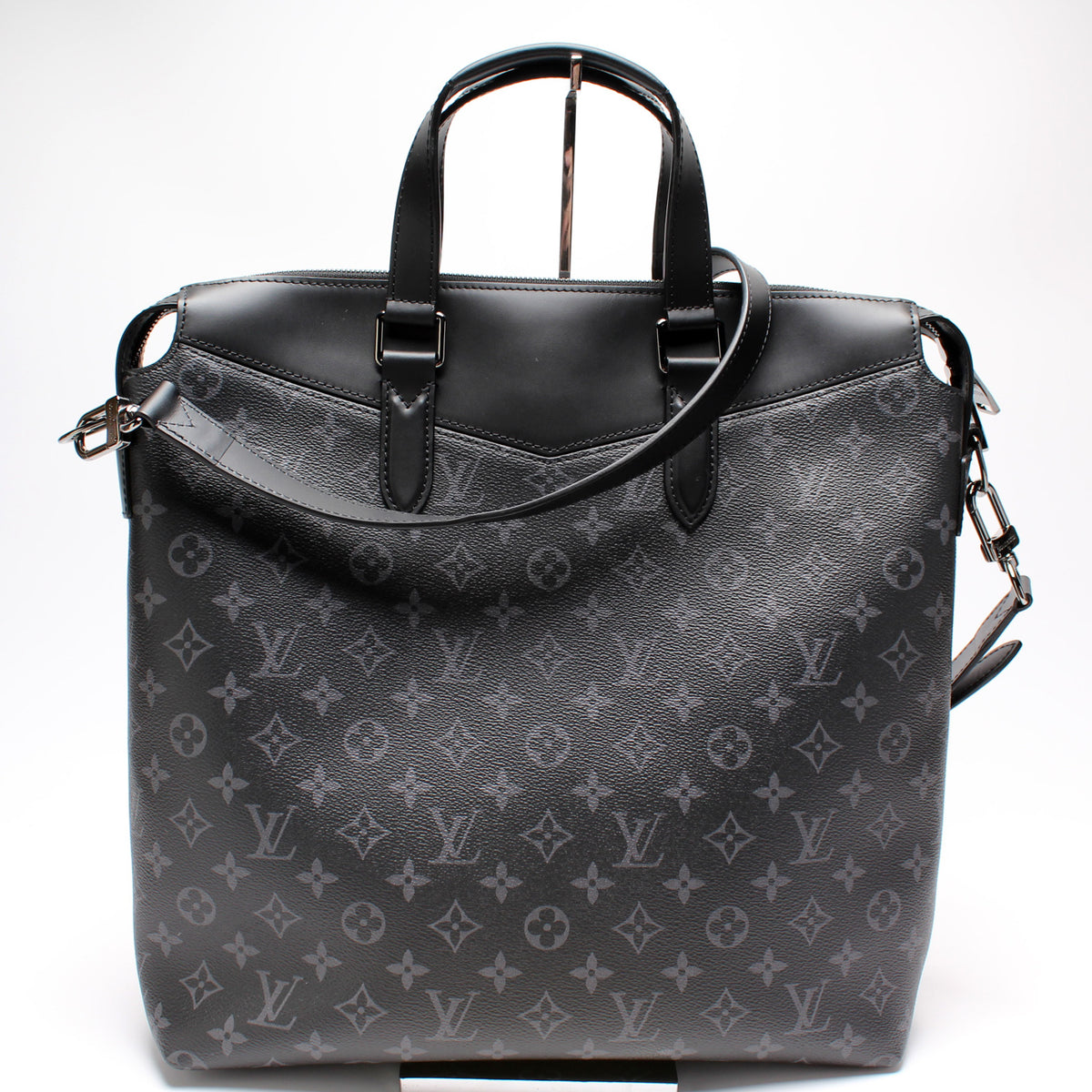 Louis Vuitton Monogram Eclipse Tote Explorer M40567 Men's