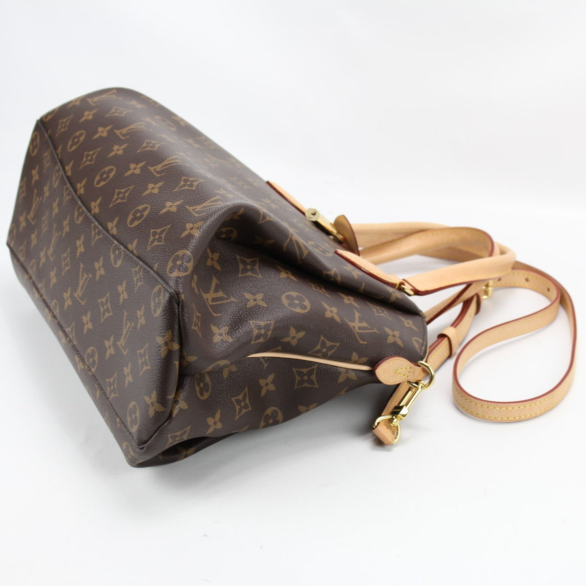 Louis Vuitton, Bags, Beautiful Authentic Louis Vuitton Rivoli Mm