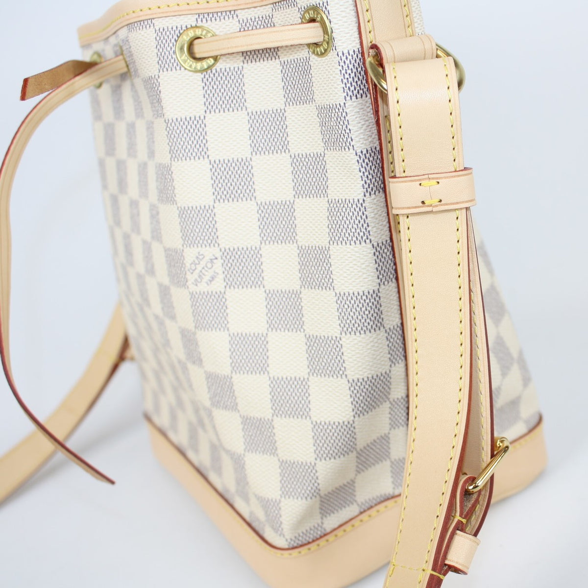 Louis Vuitton, Bags, Louis Vuitton Pochette Noe Bb Damier Azur Shoulder  Bag White