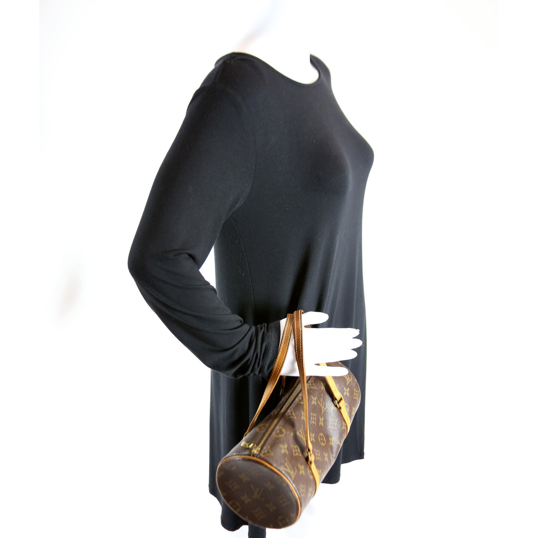 Louis Vuitton 　パピヨン26 Louis Vuitton Brown Monogram Papillon 26 Bag – THE CLOSET