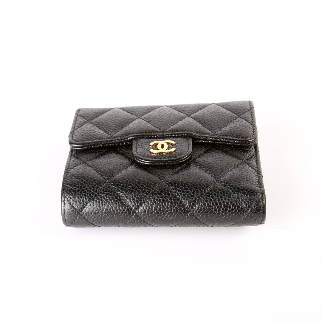 Classic Compact Flap Wallet Caviar 24m Classic Compact Flap Wallet Caviar 24m