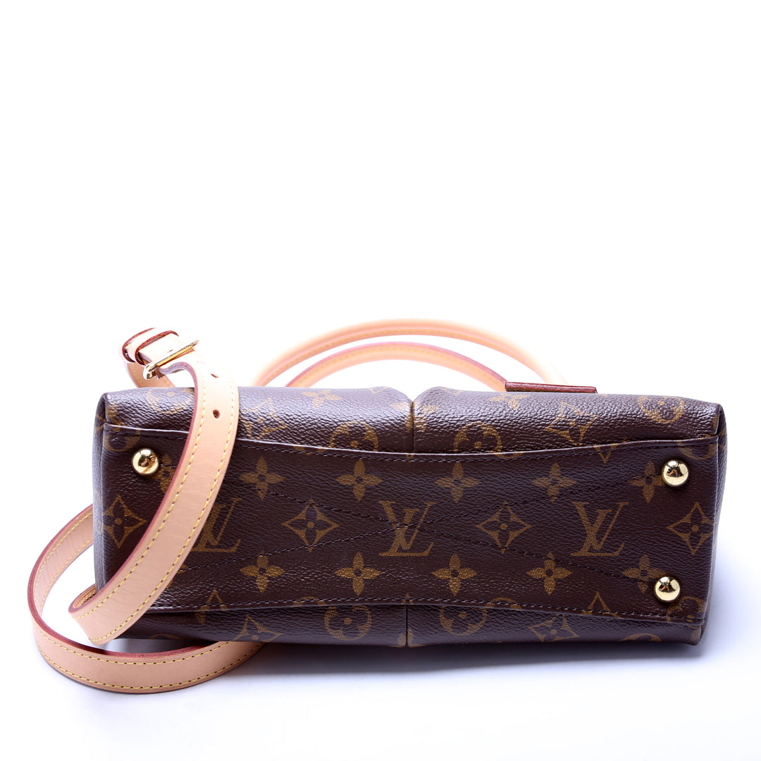 V Tote BB Monogram