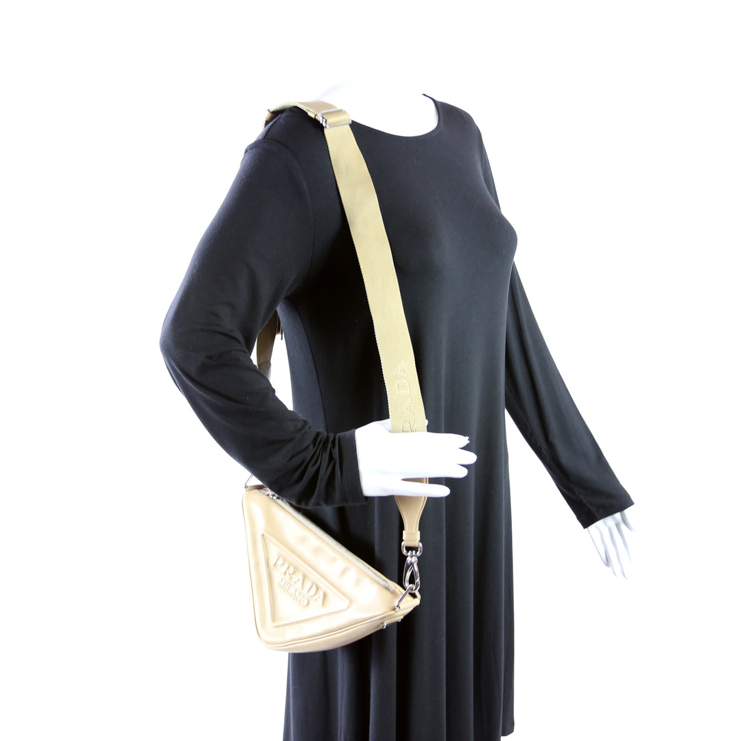 バッグ 00s PRADA Triangle Logo Shoulder Bag Prada triangle-logo Shoulder Bag | Black | FARFETCH