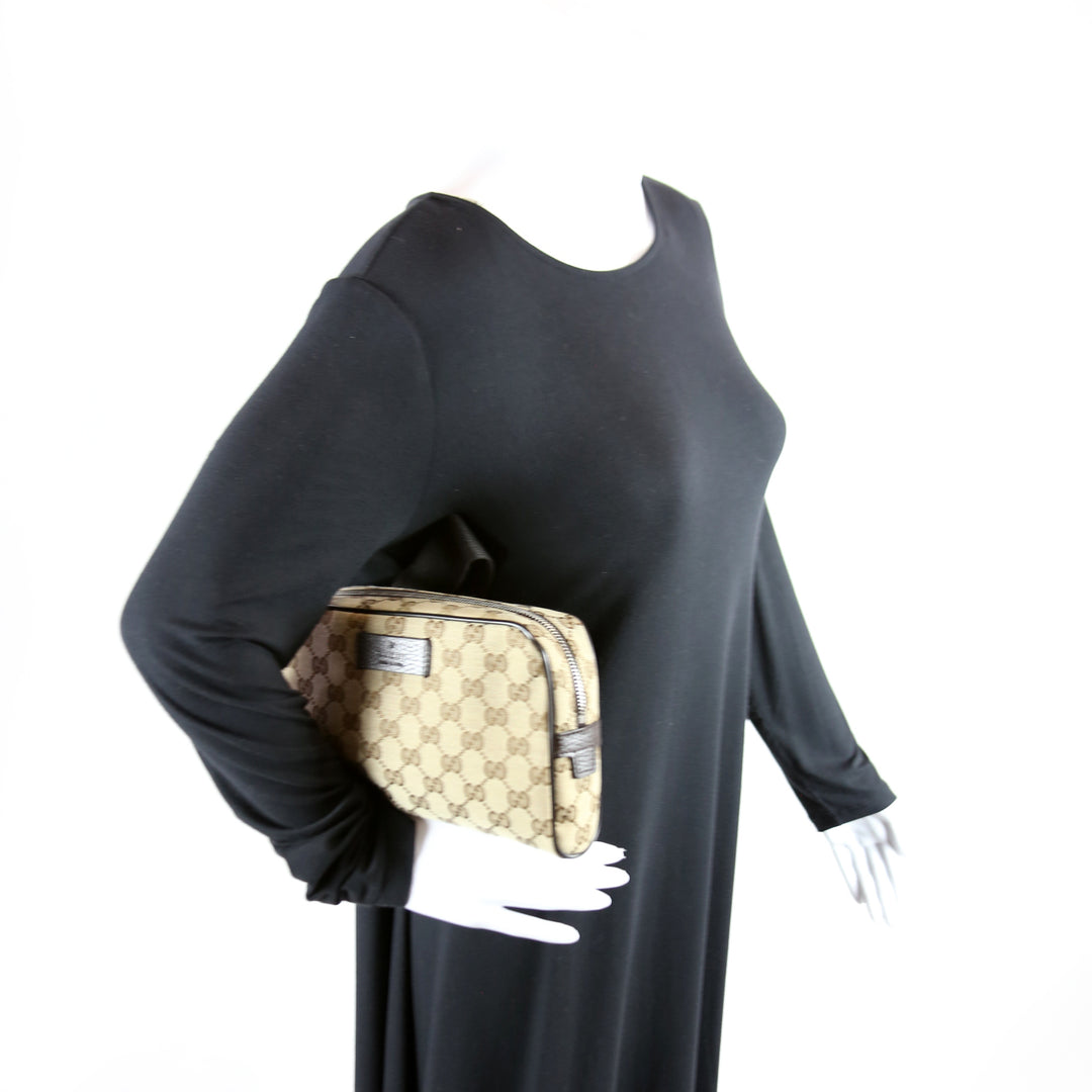 GUCCI GGパターン ショルダーバッグ　449174 GG Canvas Belt Bag 449174