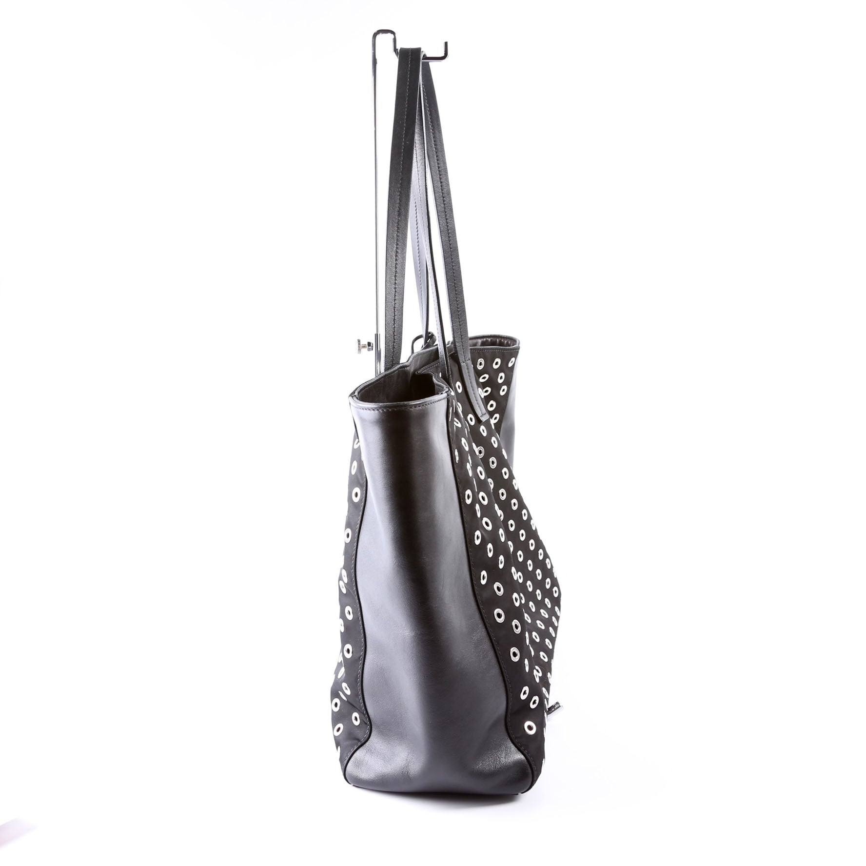 Tressuto/Leather Grommet Tote Black/Silver