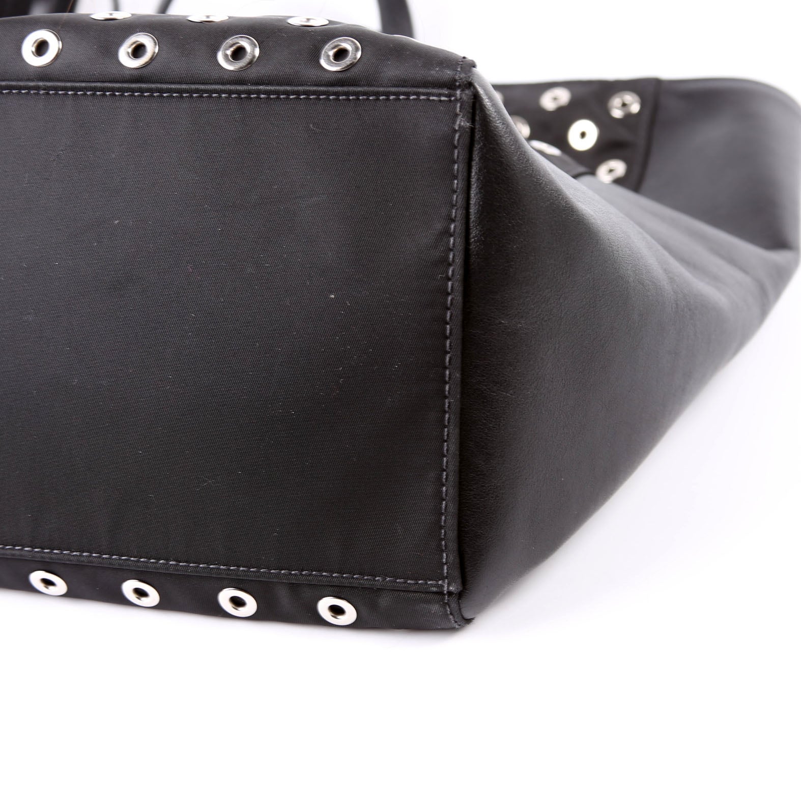 Tressuto/Leather Grommet Tote Black/Silver