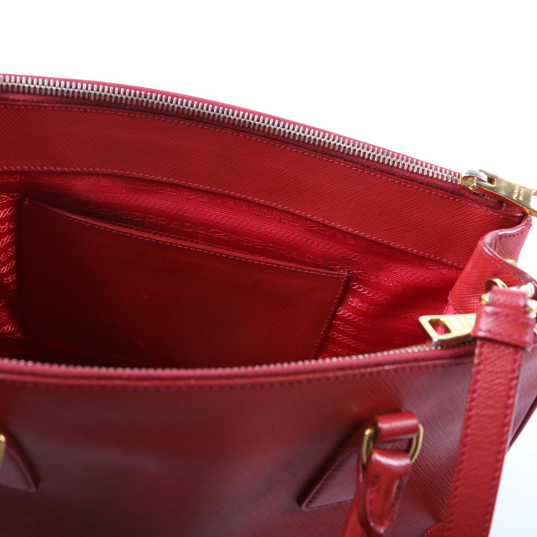 Saffiano Galleria Medium Red