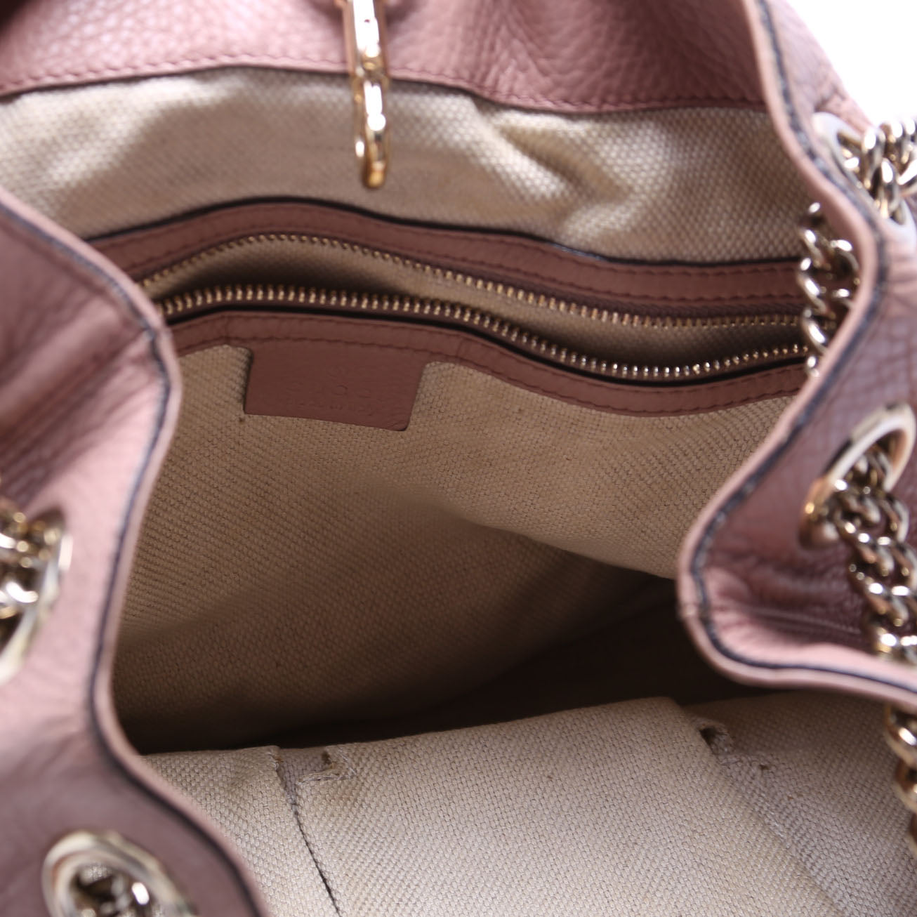 308982 Soho Leather Shoulder Medium Tan
