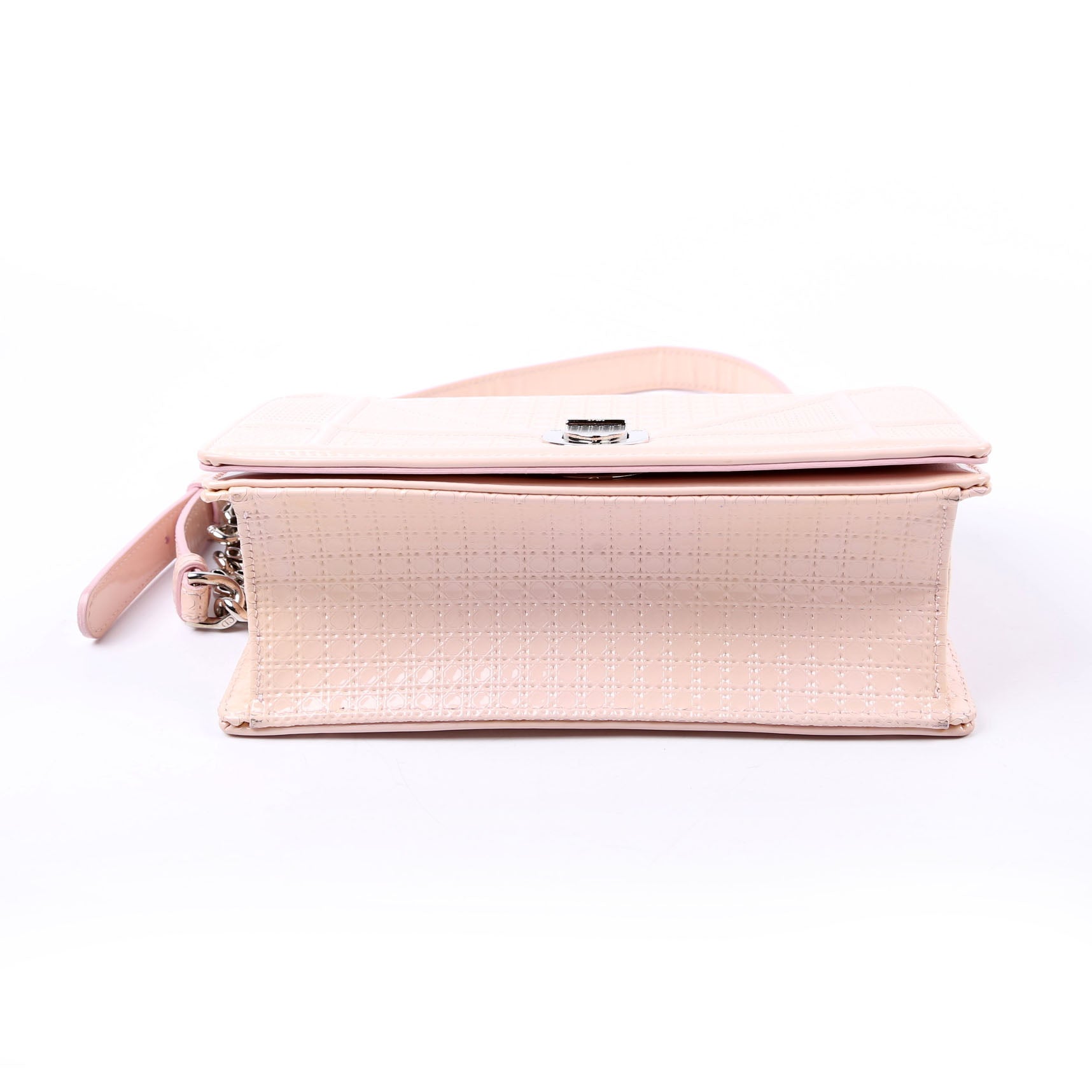 Diorama Patent Micro-Cannage Pink