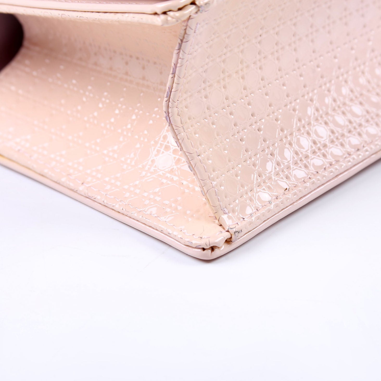 Diorama Patent Micro-Cannage Pink