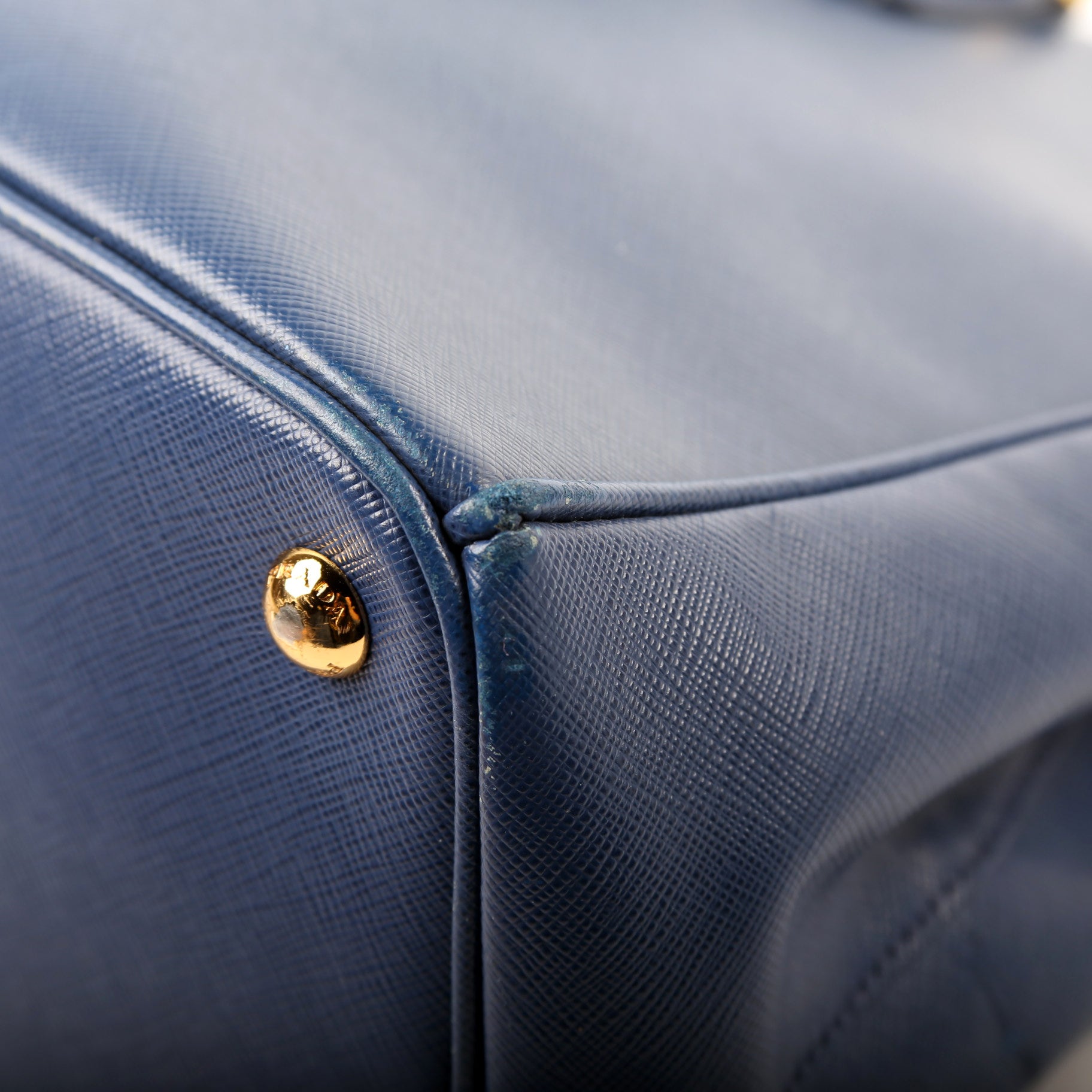 Saffiano Galleria Medium Blue