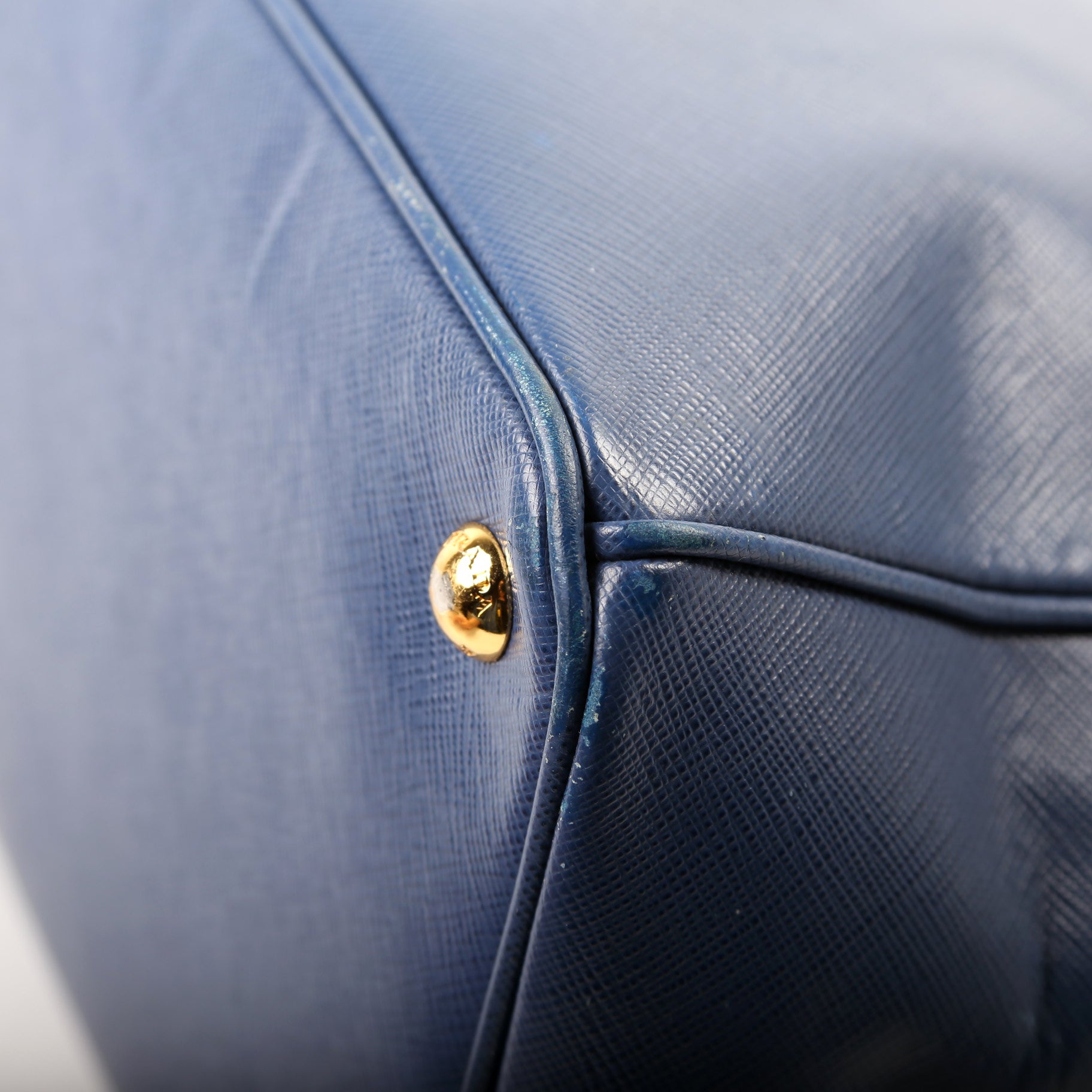 Saffiano Galleria Medium Blue