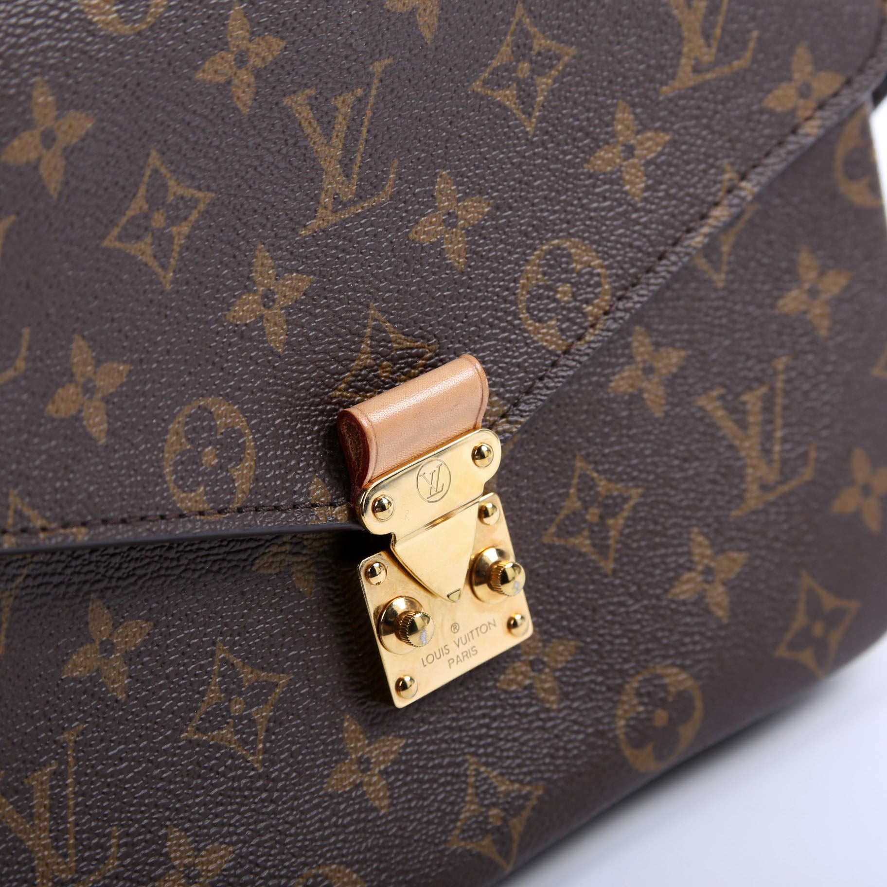 Pochette Metis Monogram