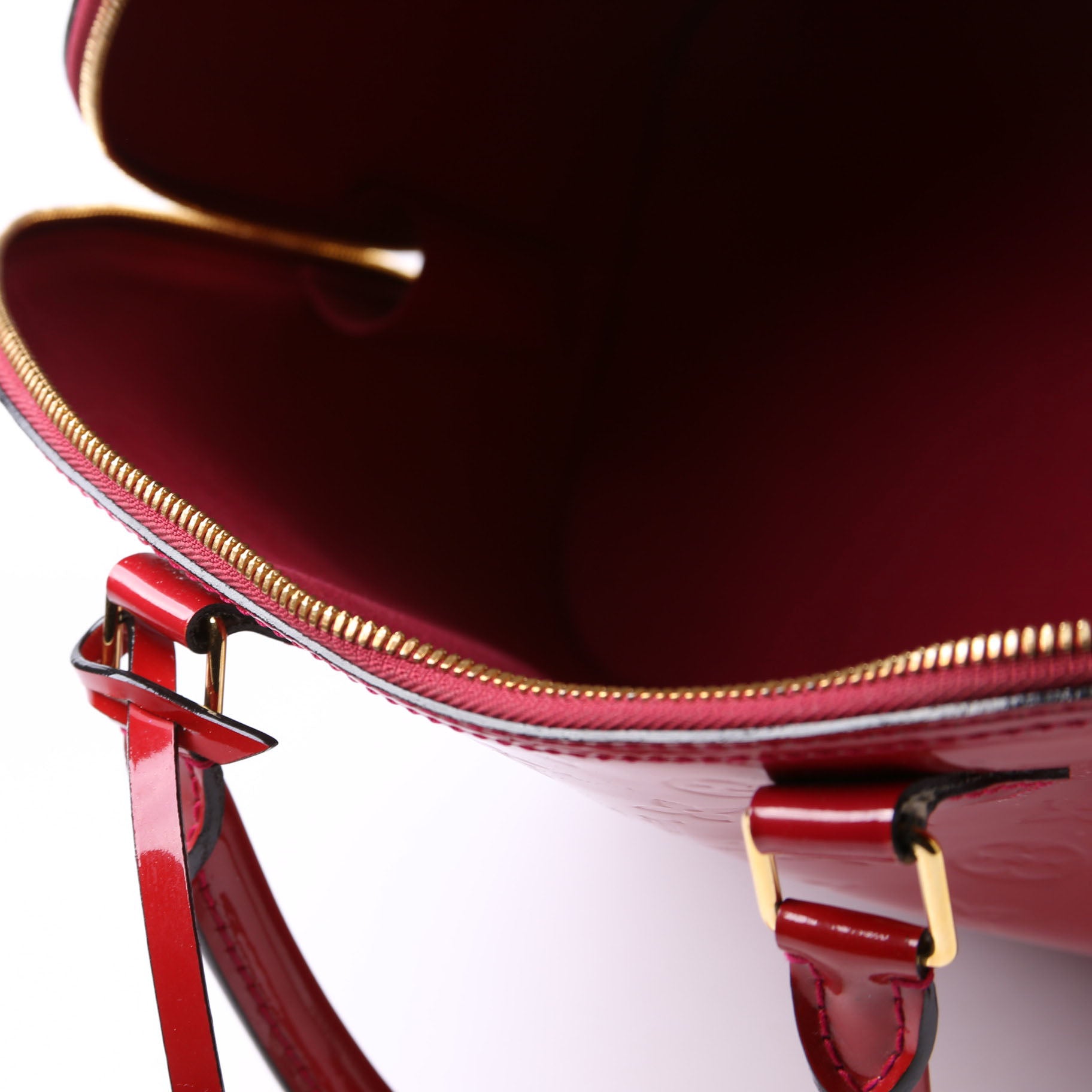 Alma GM Vernis Red