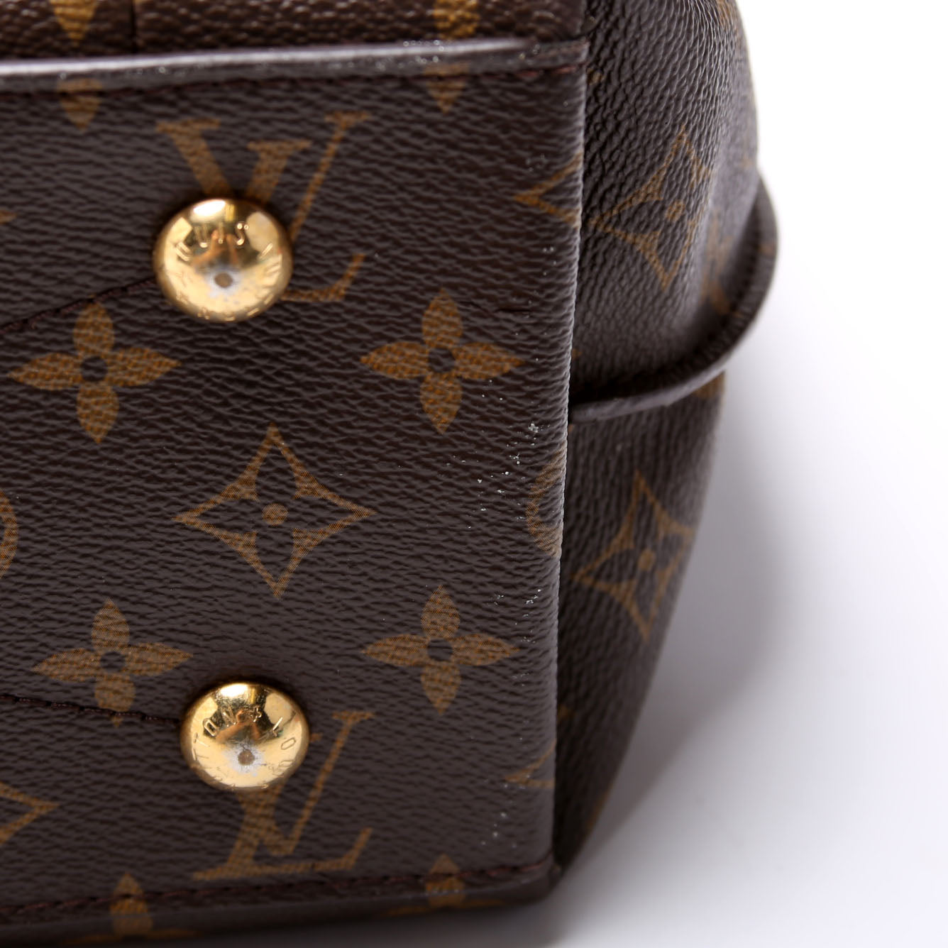 Metis Shoulder Monogram