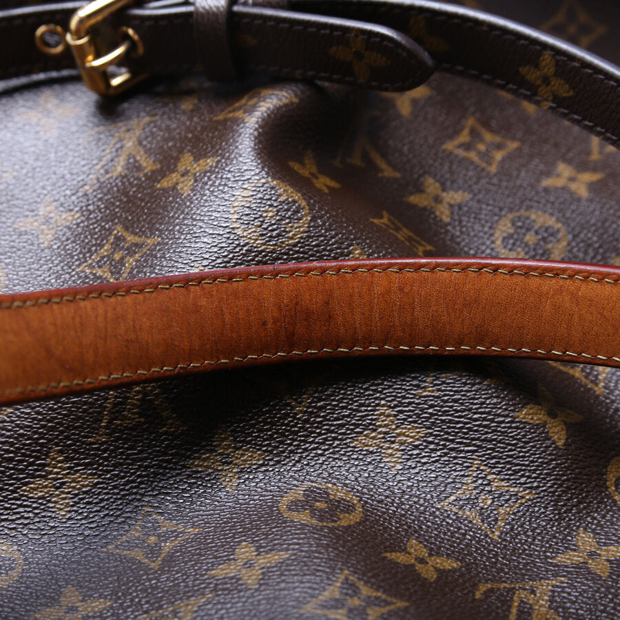 Metis Shoulder Monogram
