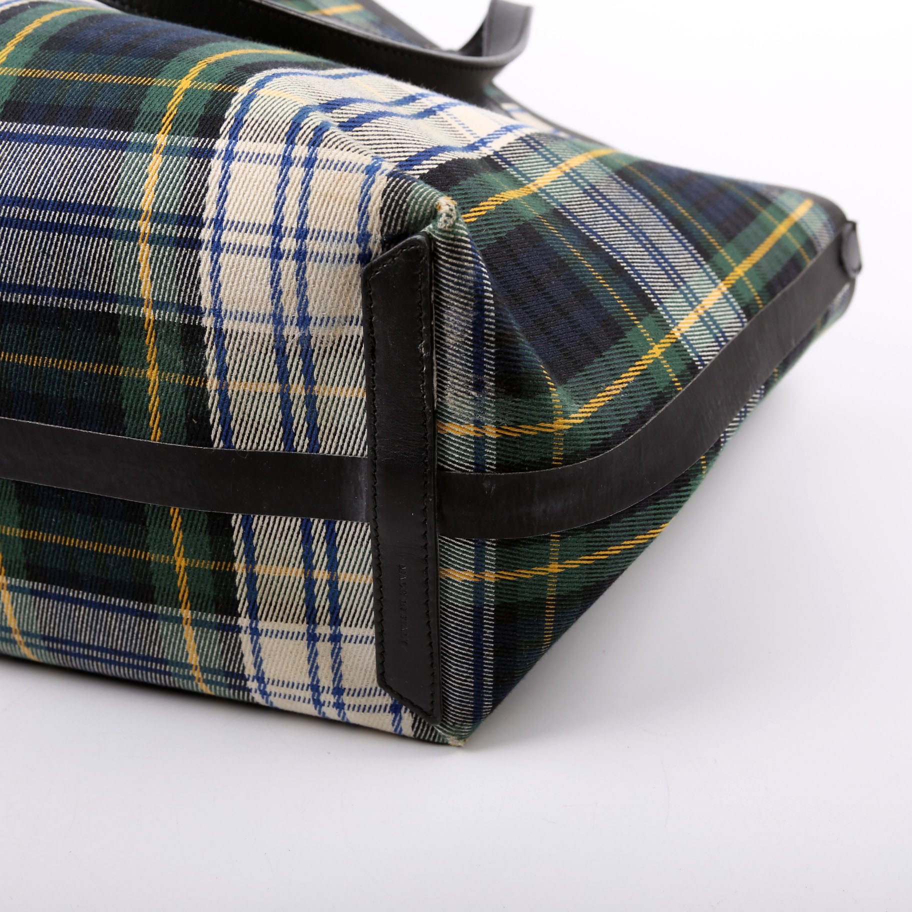 Vintage Check Large Reversible Tote Black/Multicolor