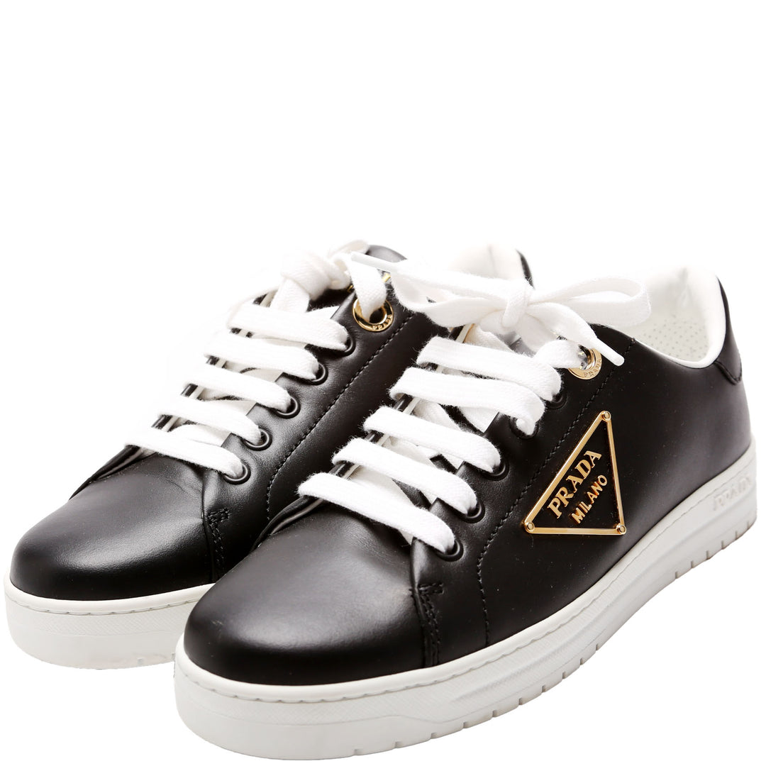 お買い得商店街 Triangle Logo Black/Gold 36 Size Sneakers ロンパース・カバーオール