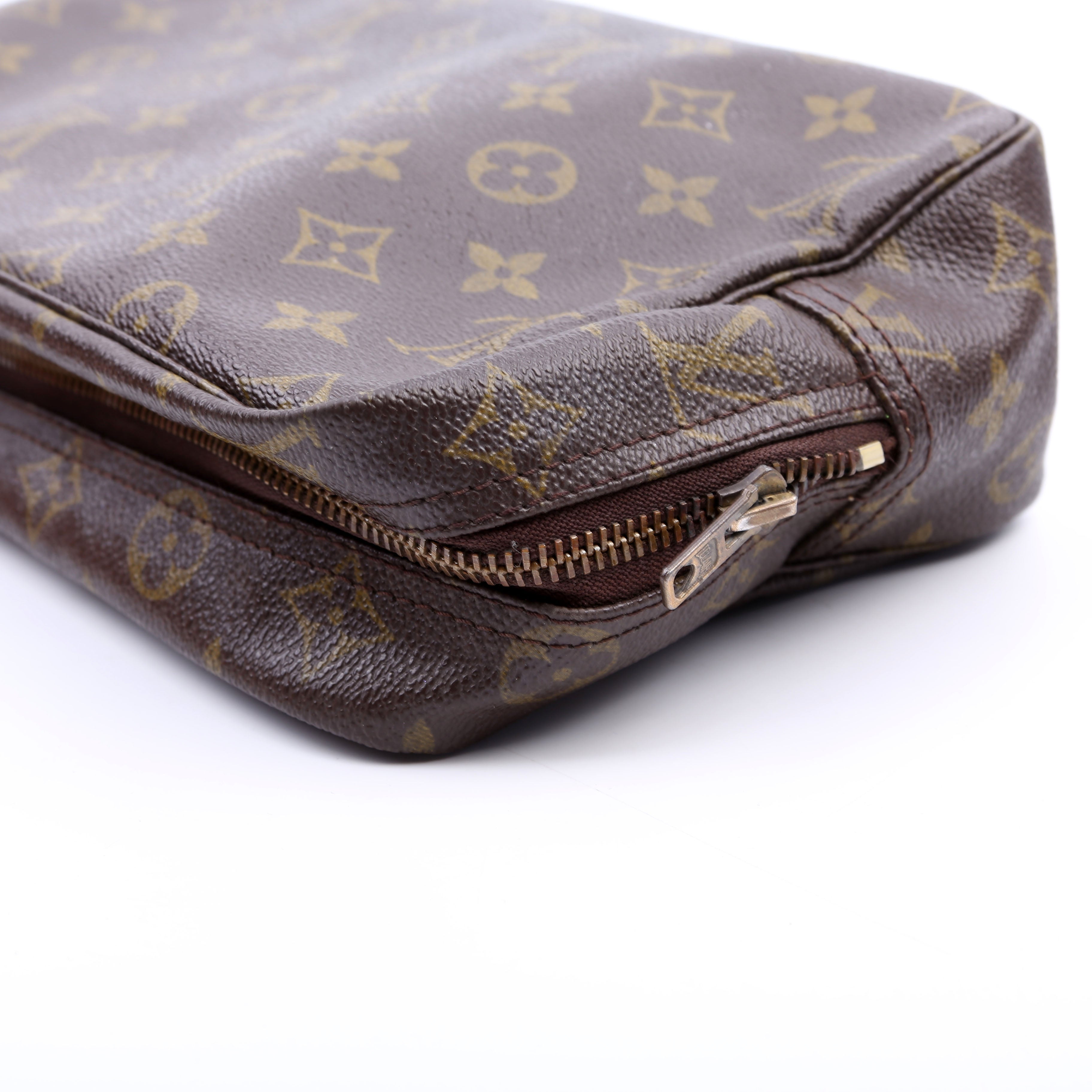 Trousse Toilette 28 Monogram
