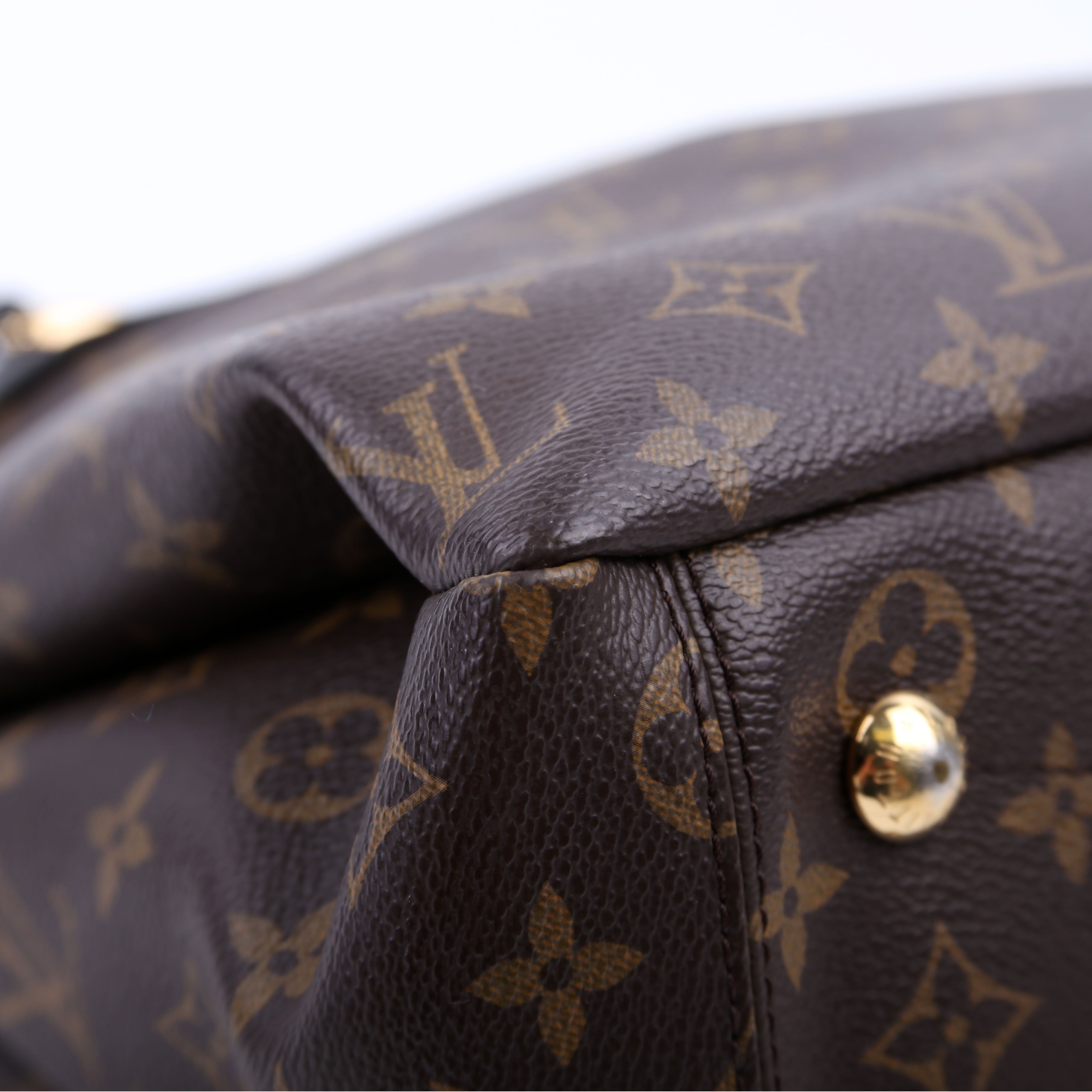 Pallas Shopper Monogram