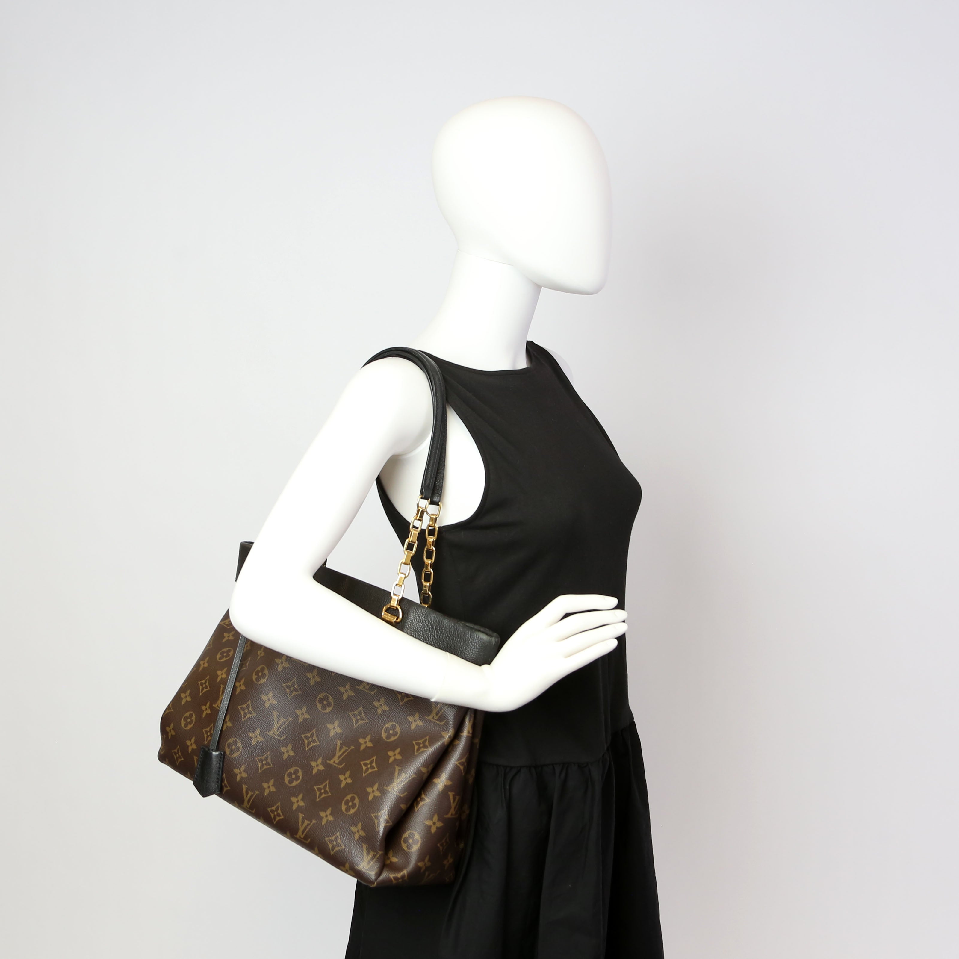 Pallas Shopper Monogram