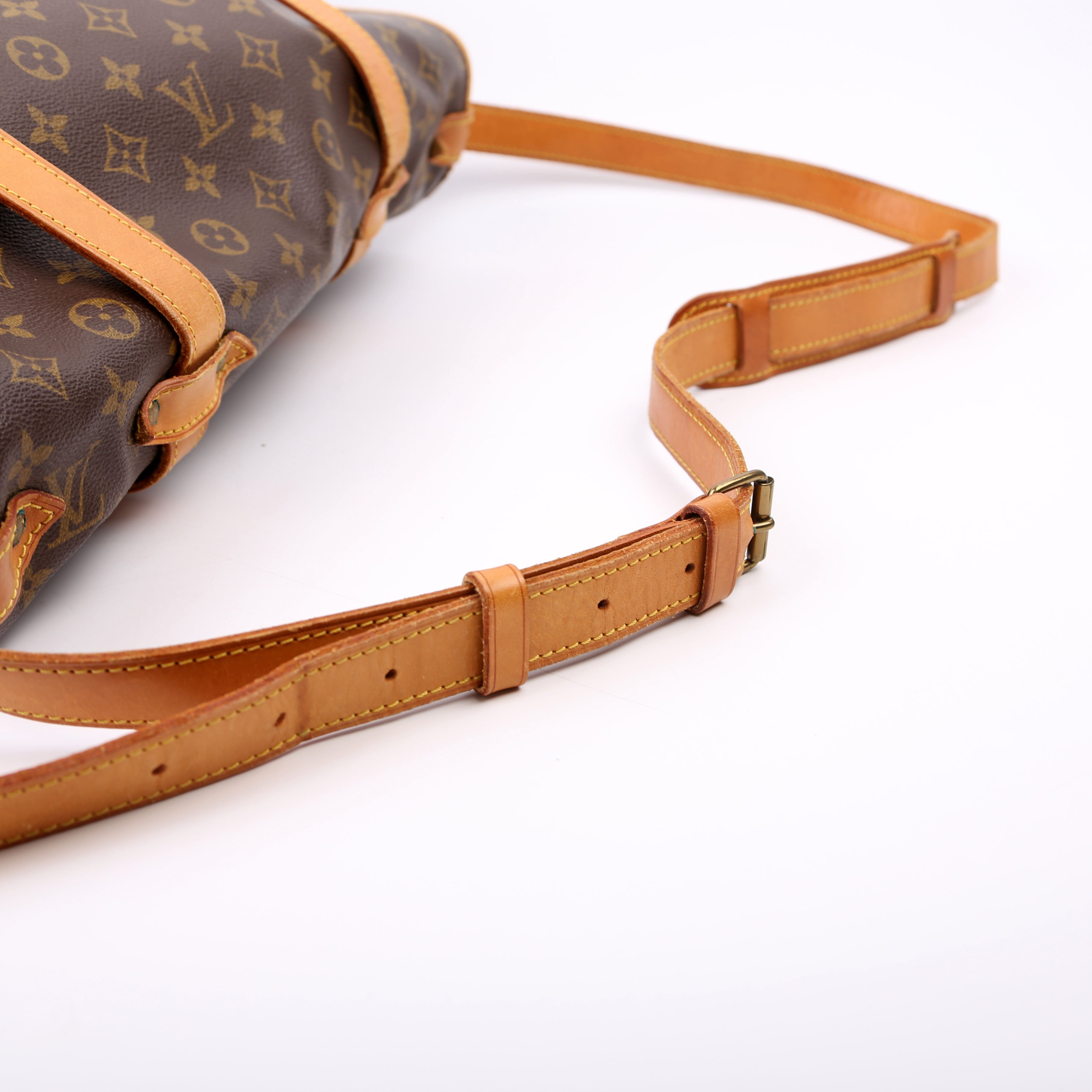 Saumur 43 Monogram