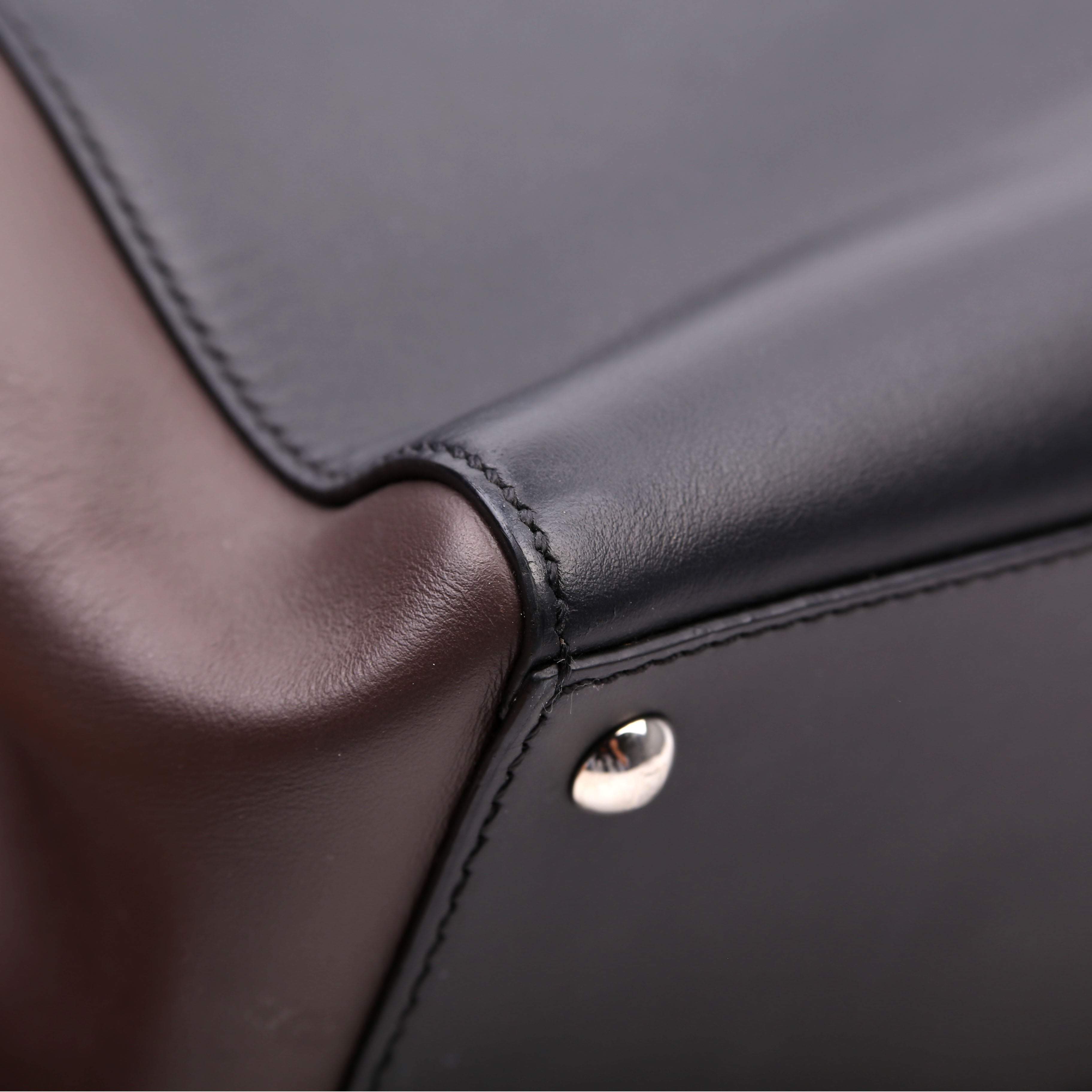 8BN293 Dotcom Whipstitch Medium