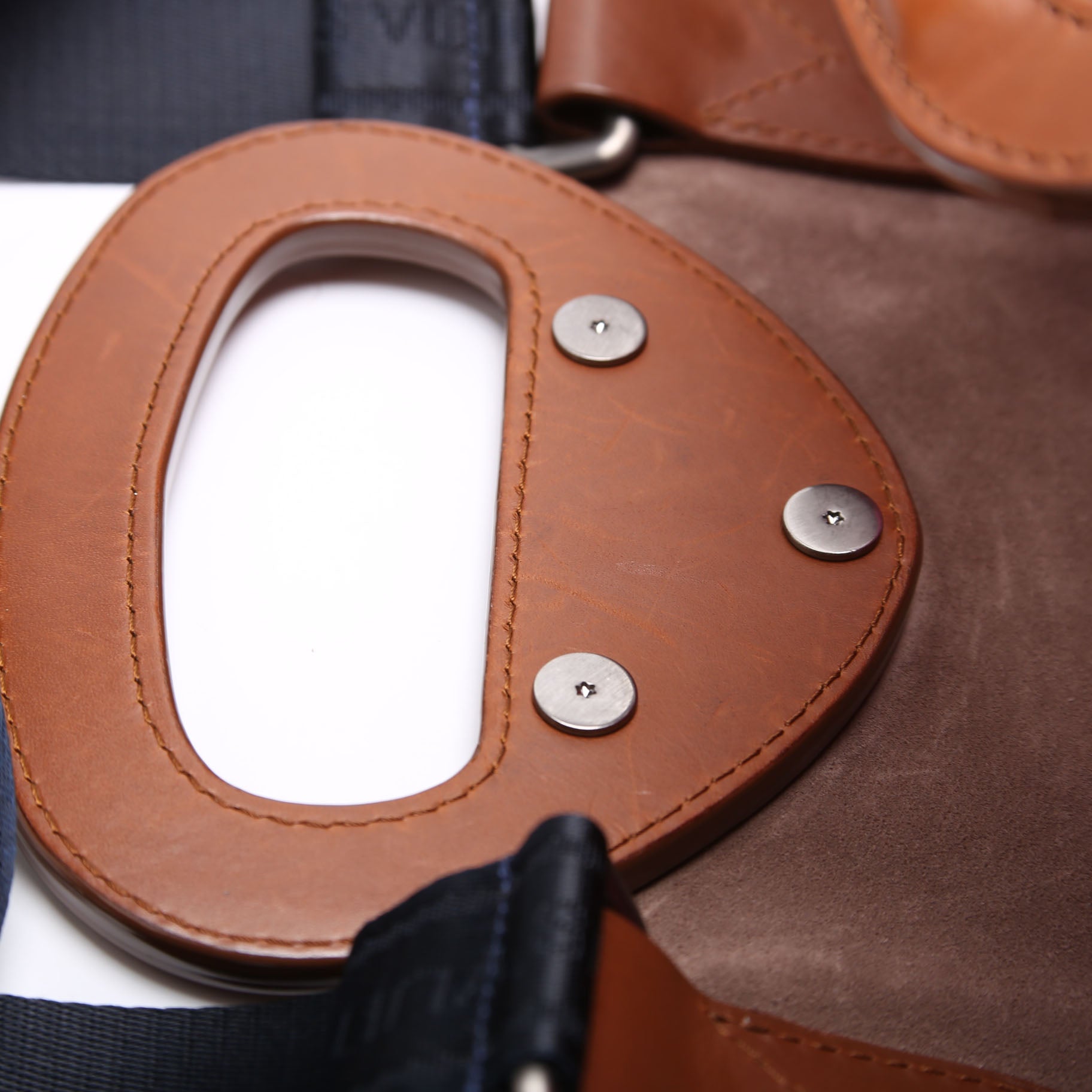 Nomade V Serigraph Tote Calfskin Brown