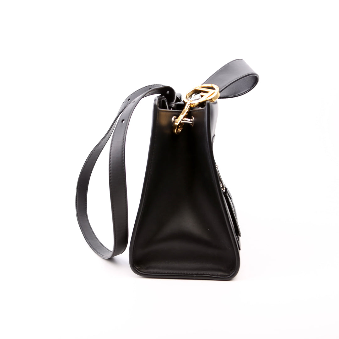 美品 FENDI フェンディ 8BH344 ラナウェイ スモール ホワイト 中古・古着通販】FENDI (フェンディ) ラナウェイスモール/2WAYバッグ