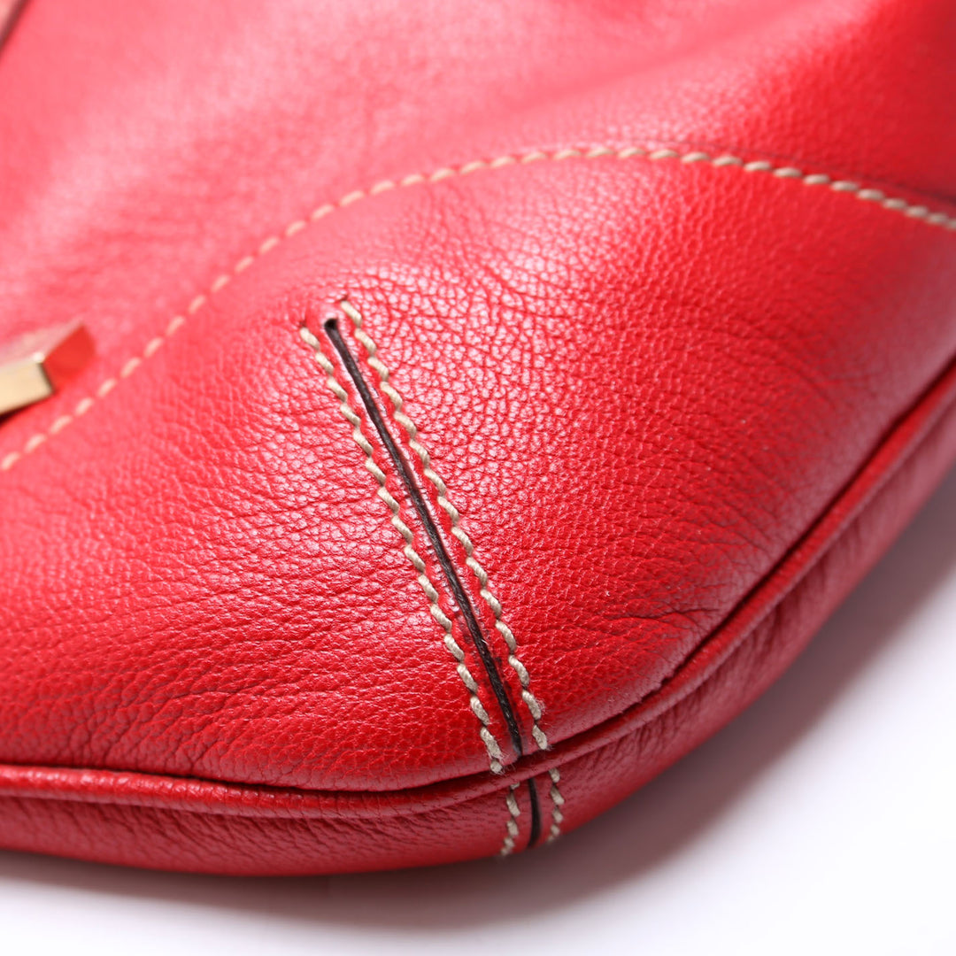 152461 Capri Shoulder Medium Leather Red