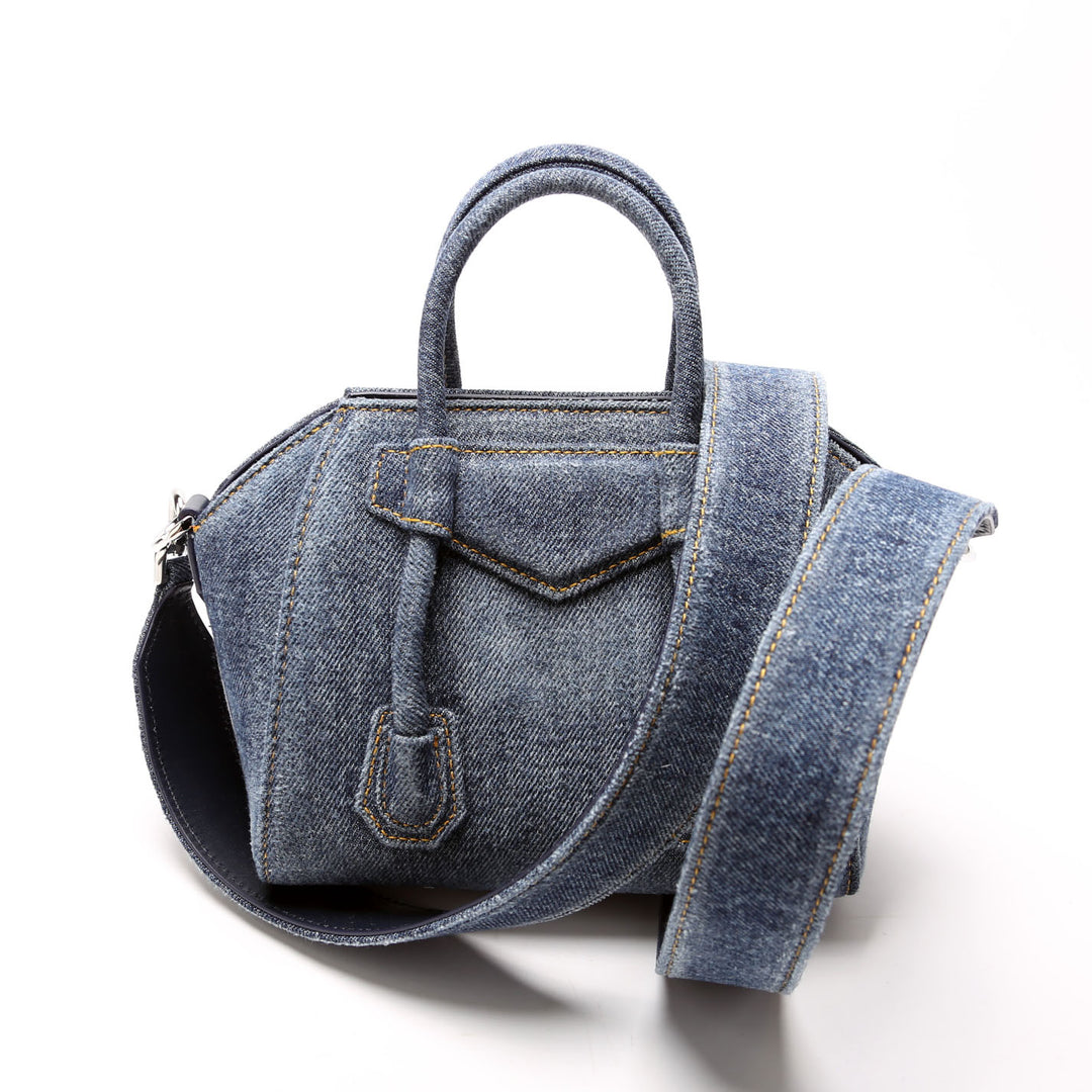 Toy Antigona Lock Denim Blue