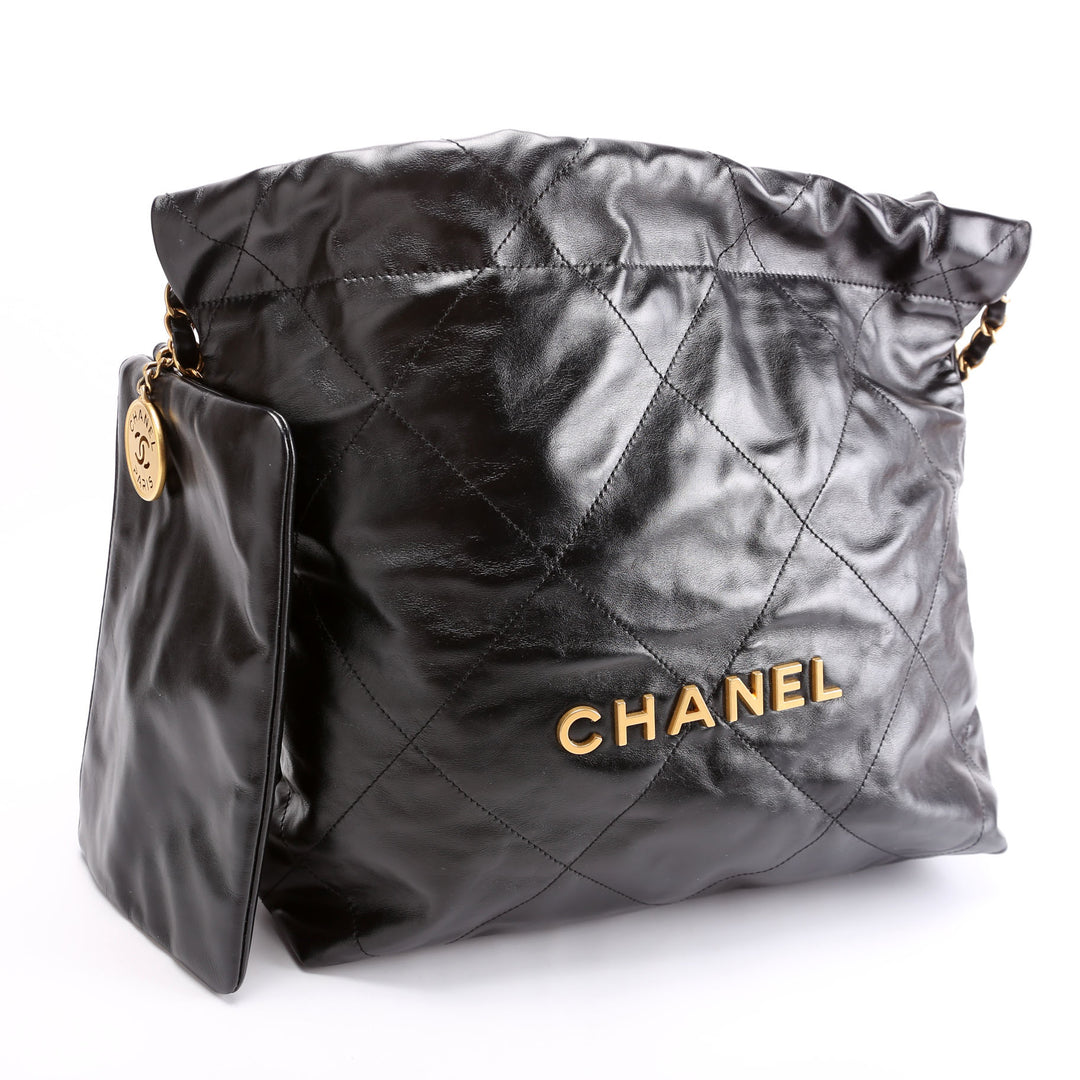 CHANEL ノベルティ バッグ Chanel 22 Quilted Medium Hobo Black