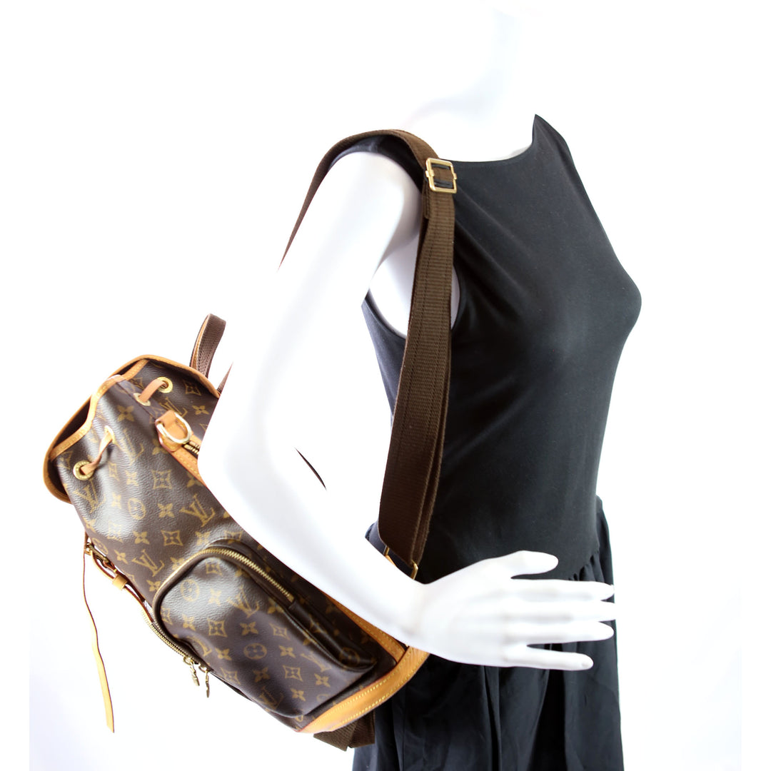 louis vuitton bosphore backpack monogram canvas Preloved FL1166 060523 KimmieBBags LLC Exterior Back stained with Water Mark Bosphore Backpack Monogram