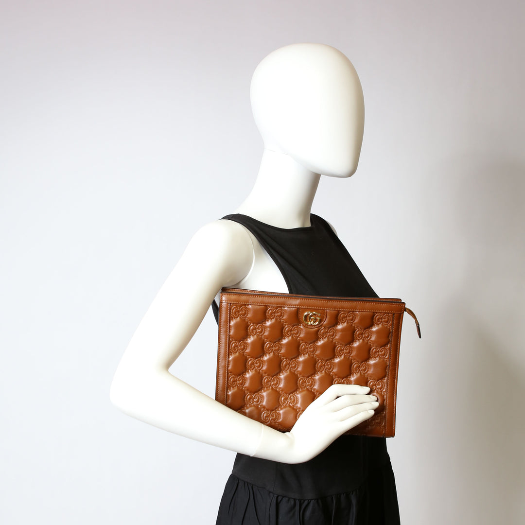 723780 GG Matelasse Pouch Brown