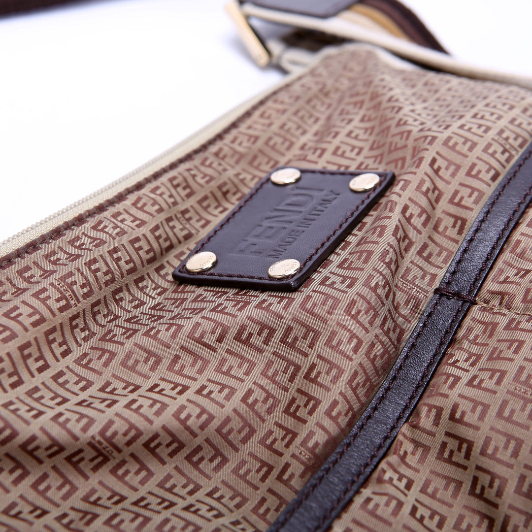 7VA167 Zucchino Crossbody Brown