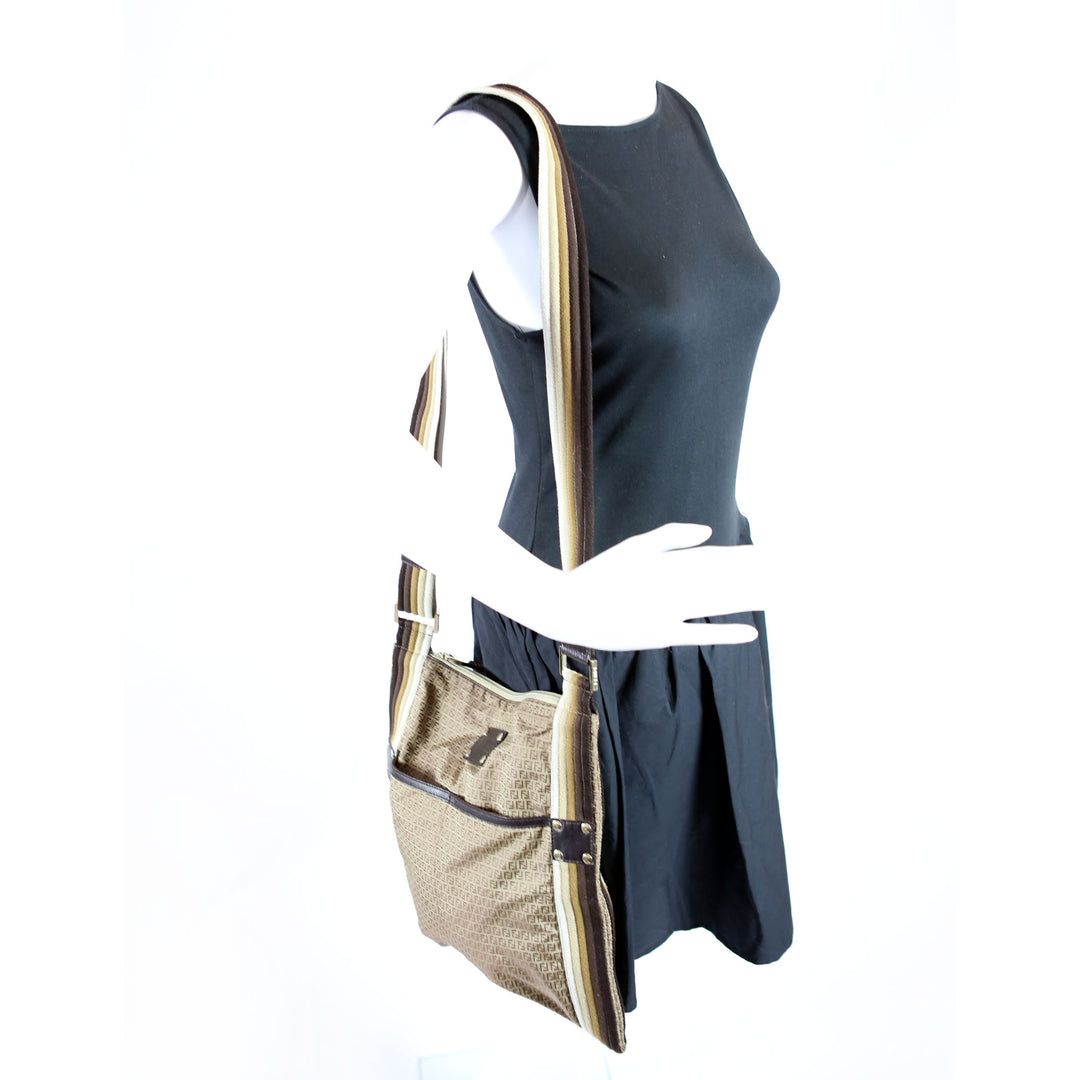 7VA167 Zucchino Crossbody Brown