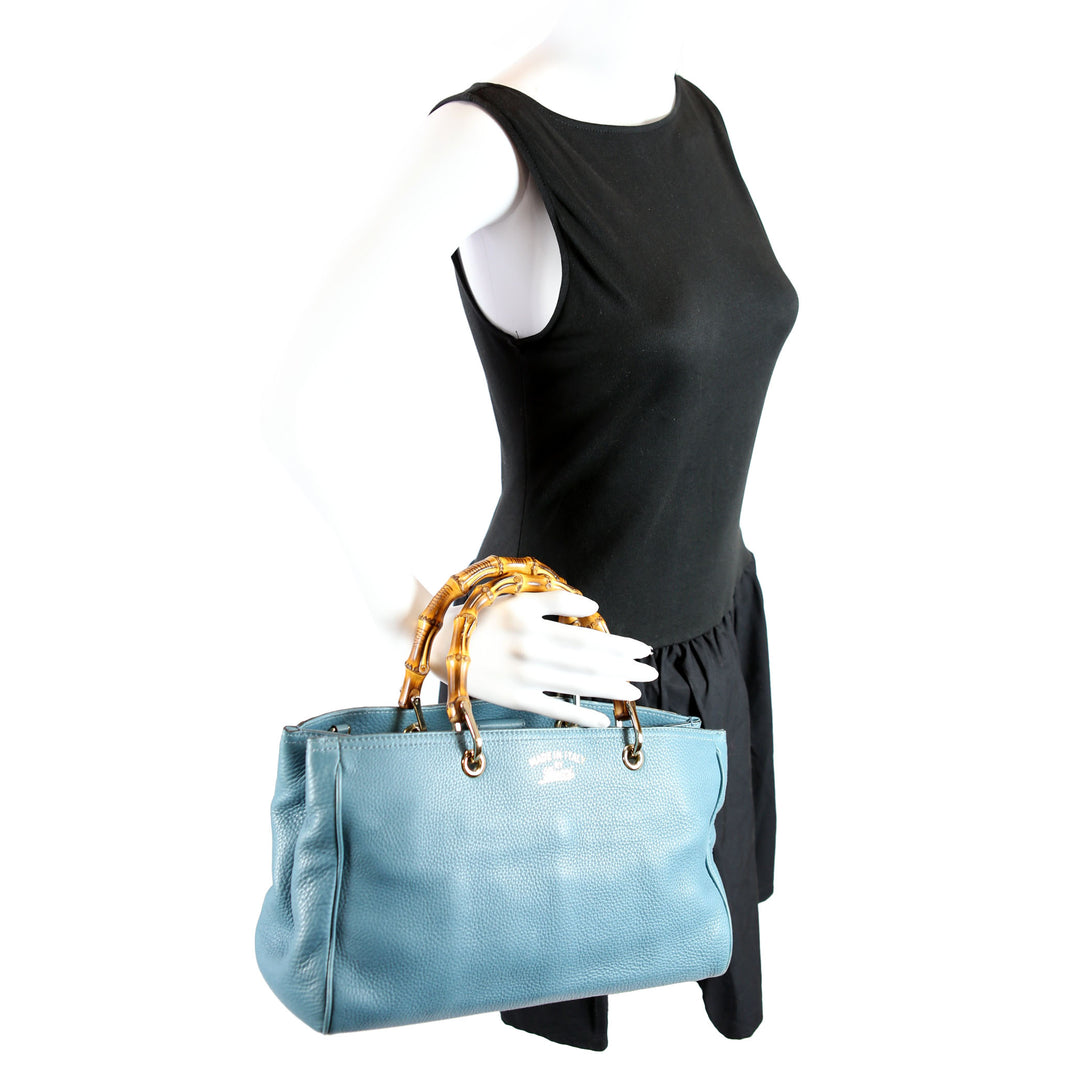 323660 Leather Bamboo Shopper Medium Blue