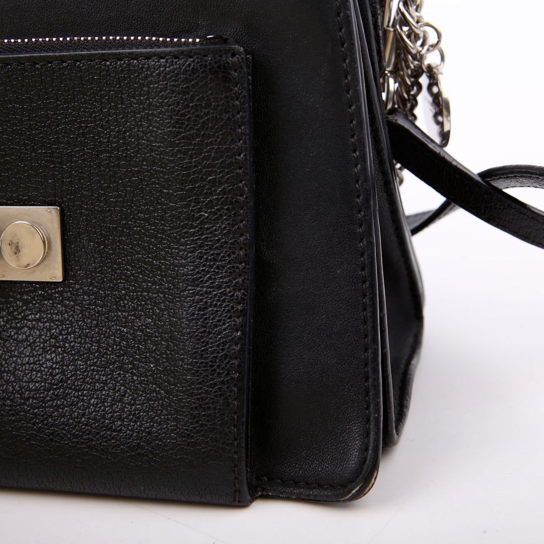 GV3 Small Leather Bag Black