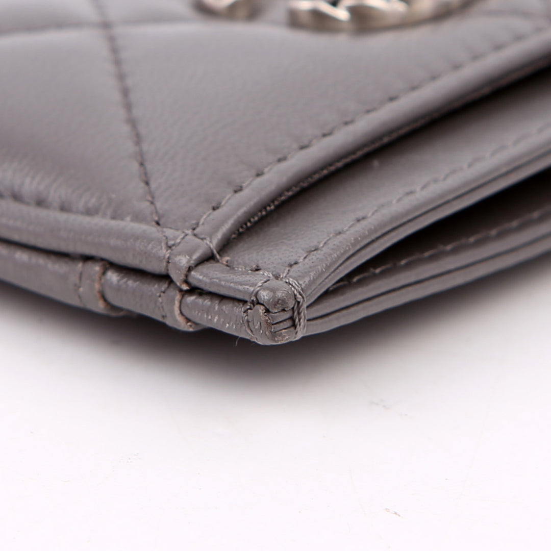 Quilted Lambskin 19 Card Holder Gray