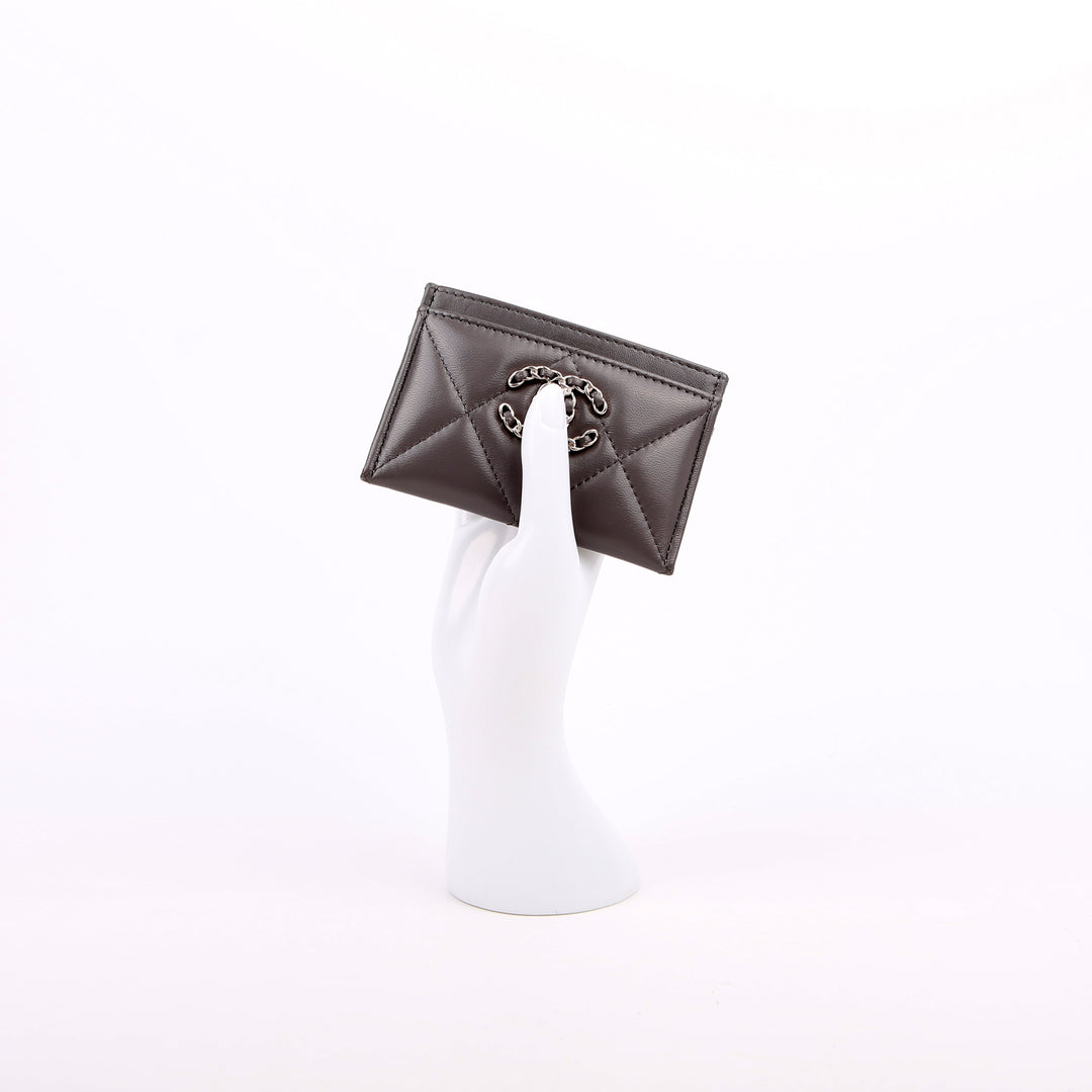 Quilted Lambskin 19 Card Holder Gray