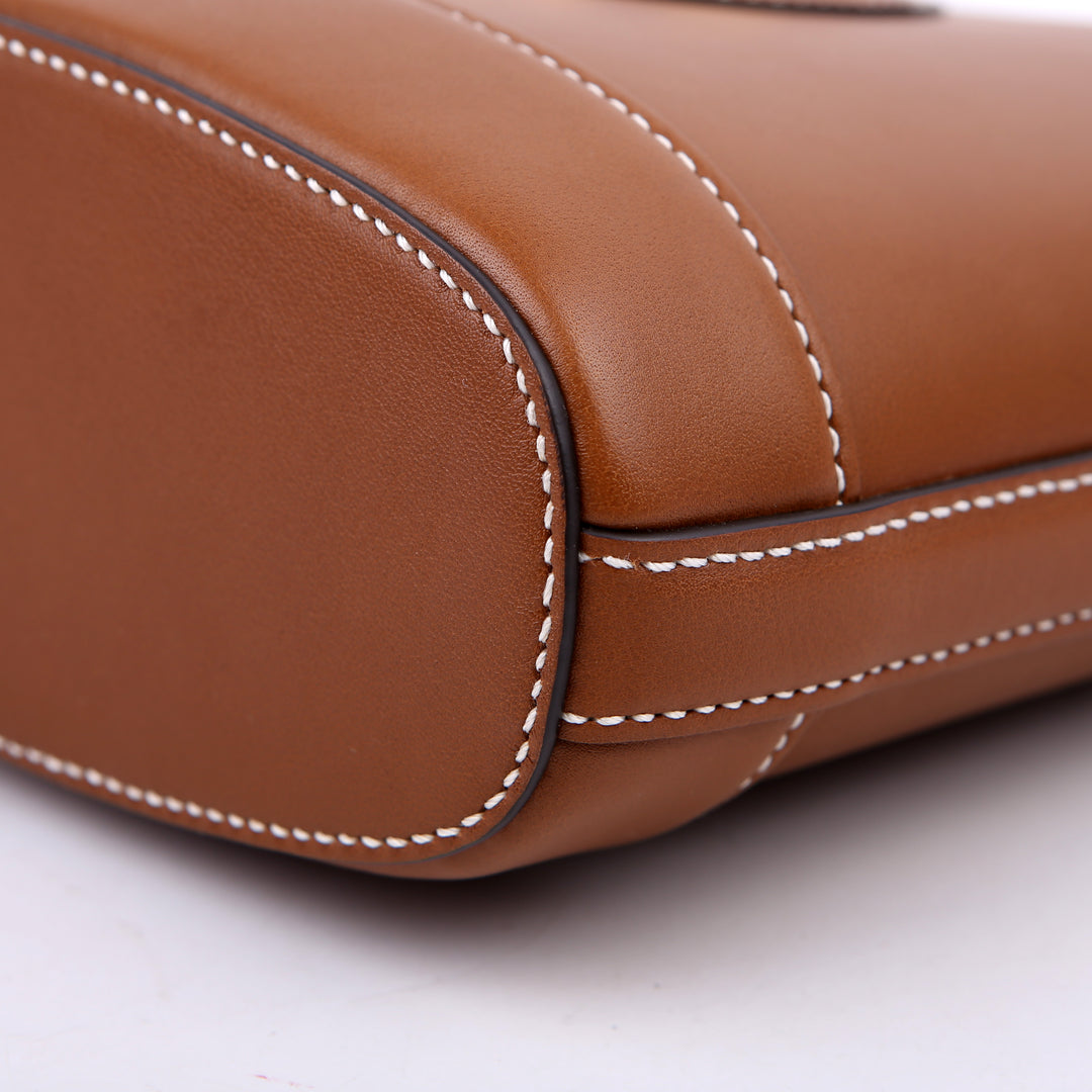 833665 Gucci 73 Bucket Small Leather Brown