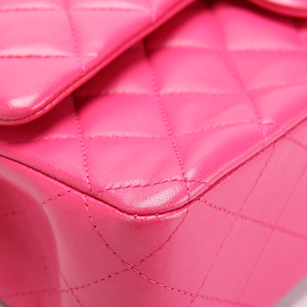 Classic Flap Medium Lambskin 19M Pink