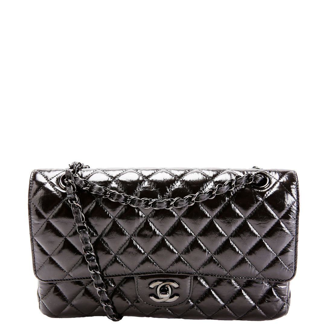Classic Flap Medium Crumpled Calfskin 29M Black