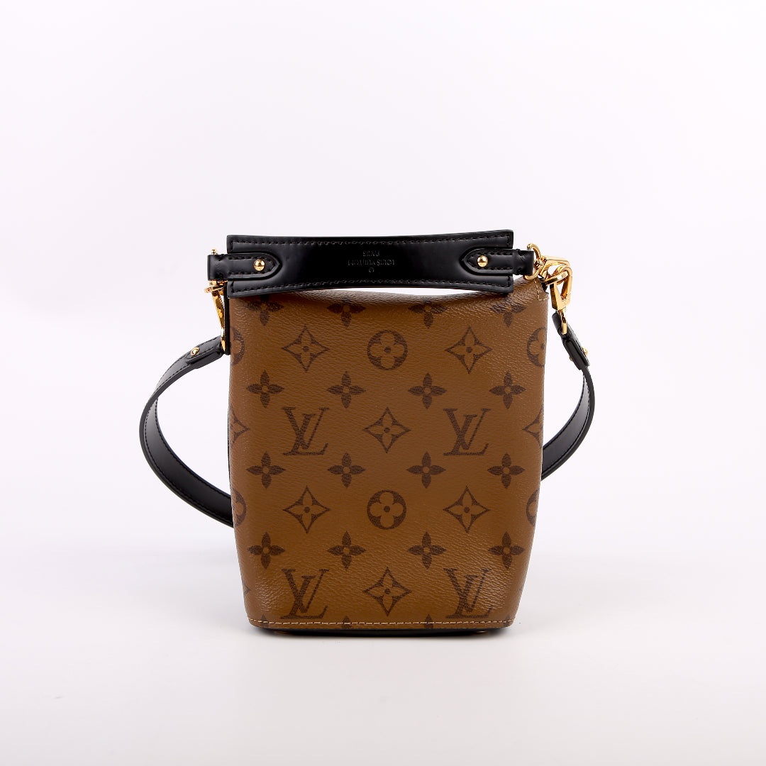Bento Box Reverse Monogram