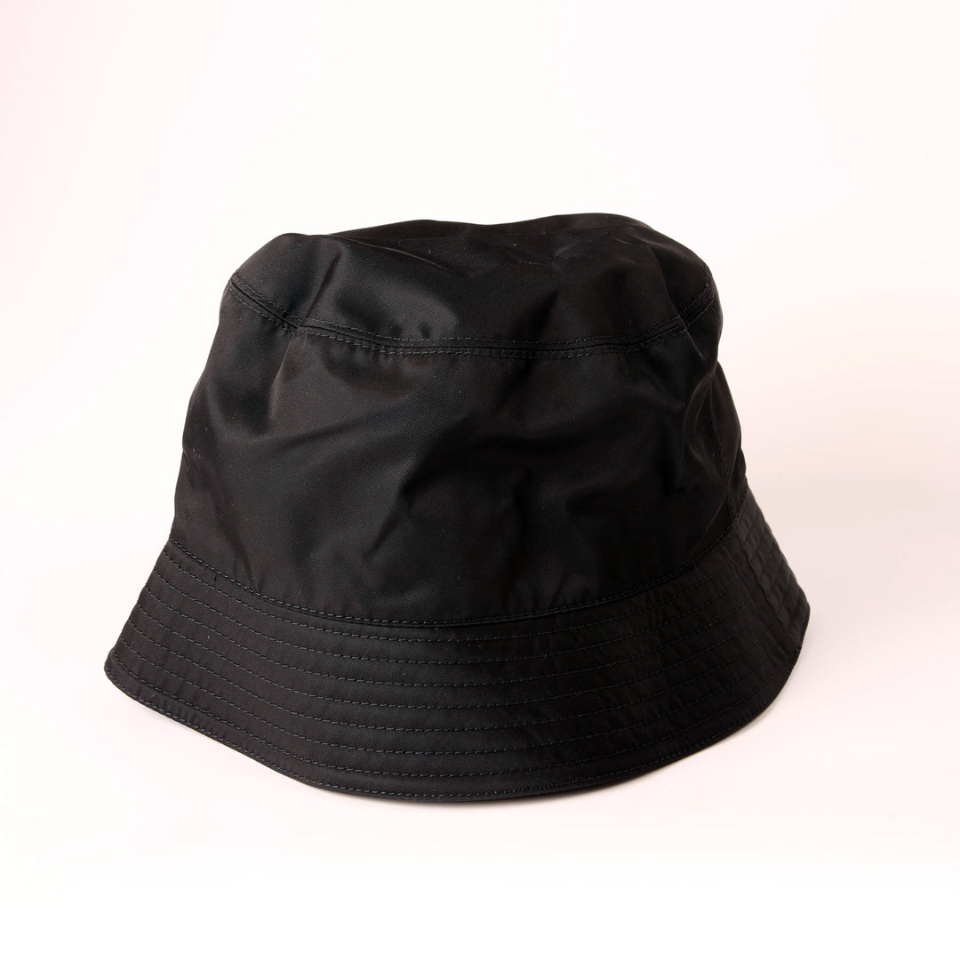 全*ン様 PRADA Bucket Hat 1HC137 Nero Size L 1HC137 Re-Nylon Triangle Logo Bucket Hat Size Large Black