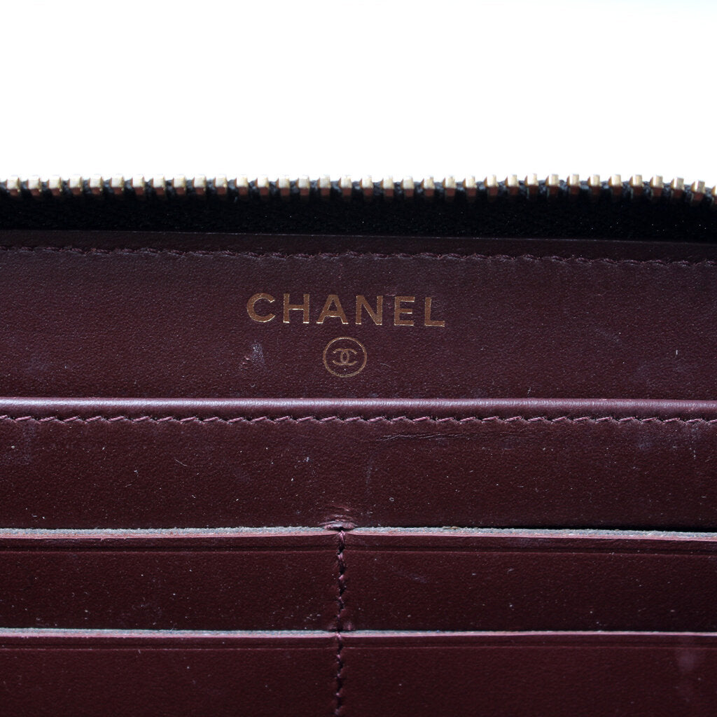 CHANEL CAVIAR QUILTED ZIP AROUND WALLET – Caroline's Fashion Luxuries