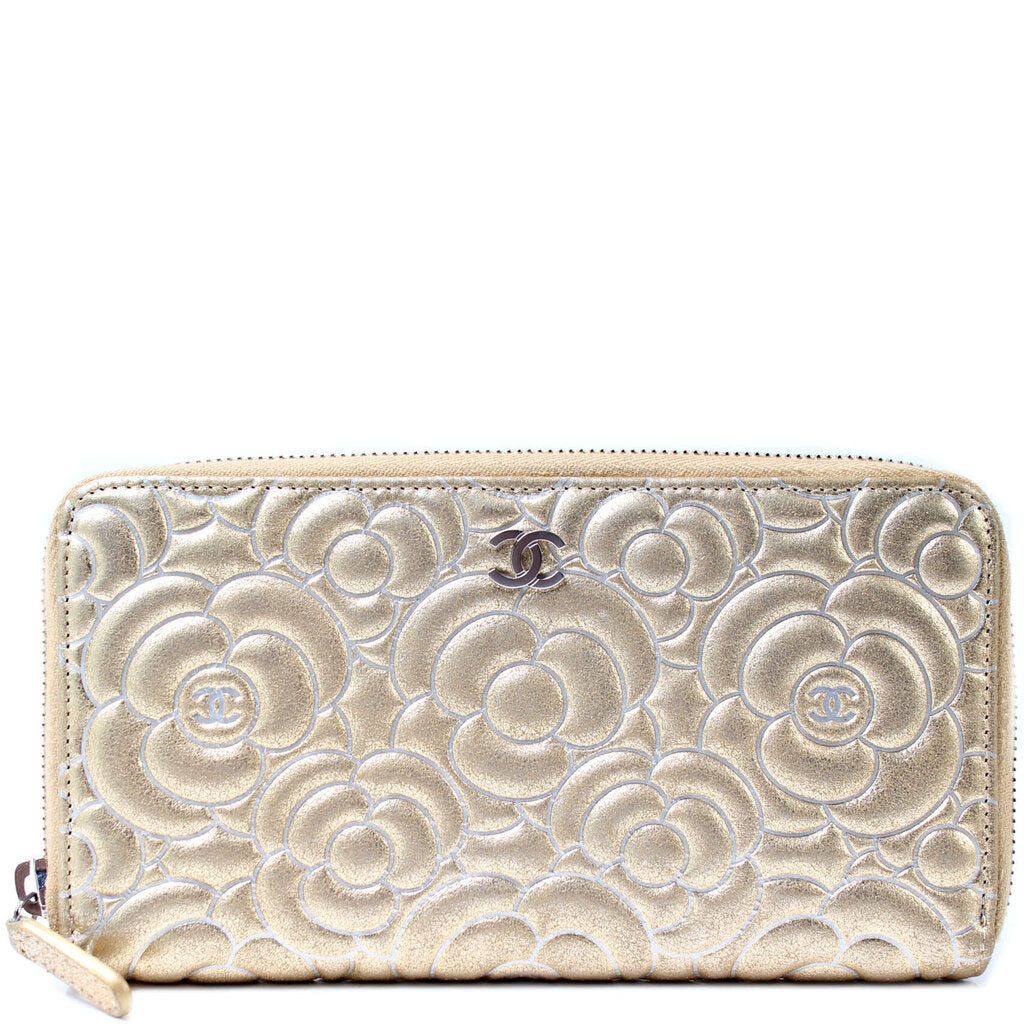 Camellia Embossed Caviar Compact Wallet 29M – Keeks Designer Handbags